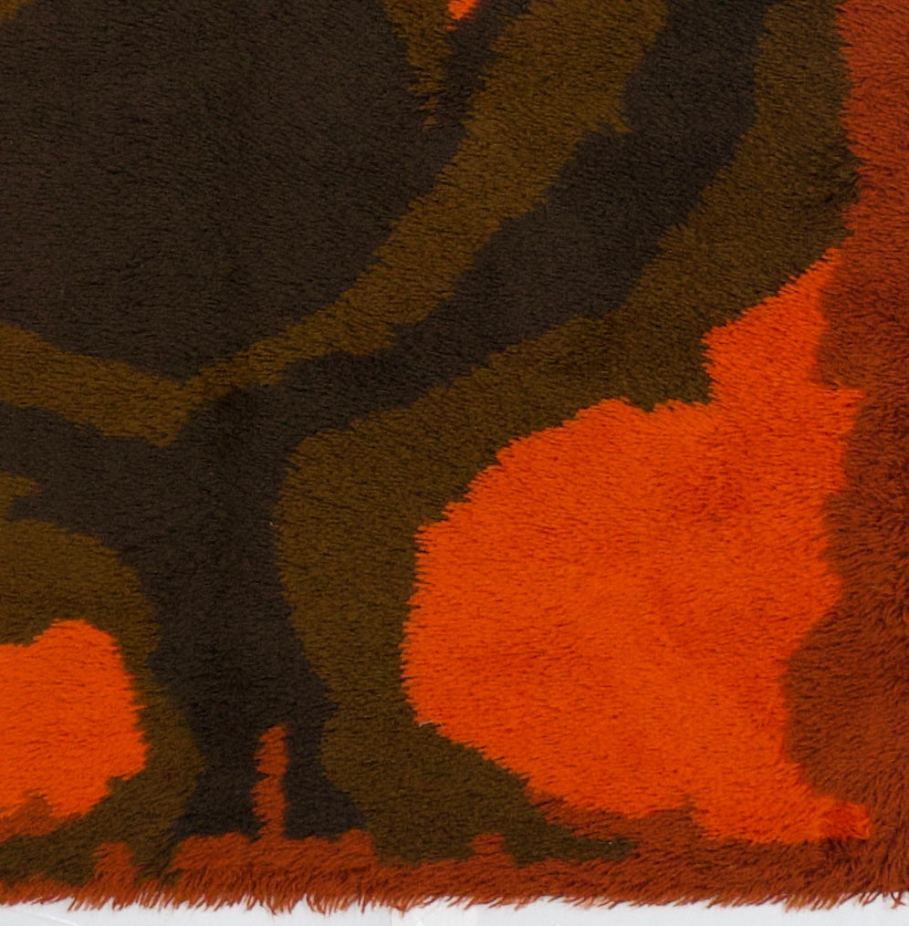 Fine Vintage European Wool Rug 4'8" x 6' 8"