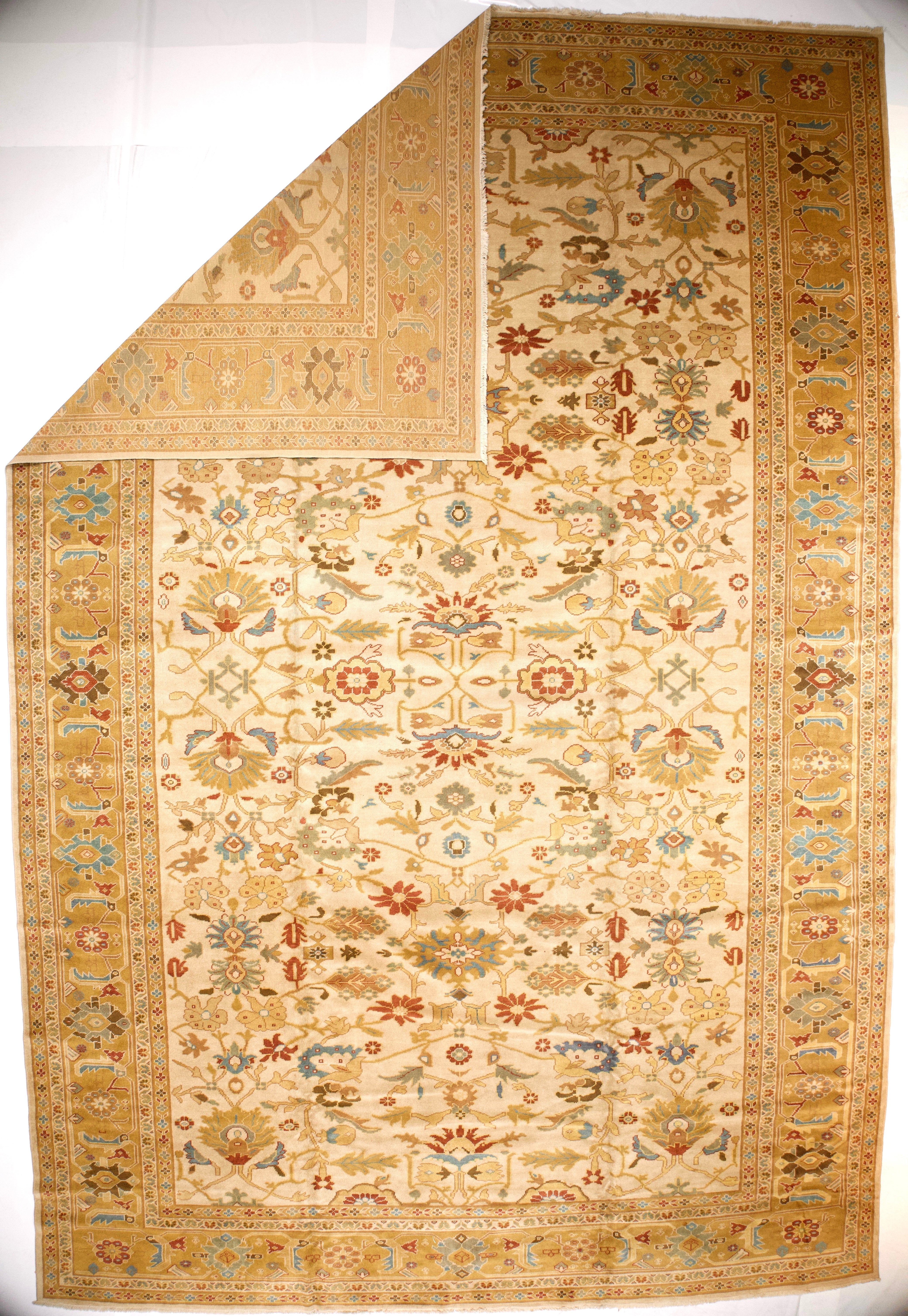 Fine Vintage Mahal Rug 12' 7'' x 19'0"