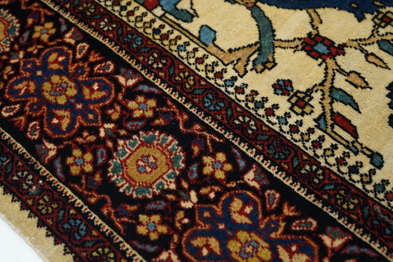 Antique Farahan Sarouk Rug 4' 4" x 6' 6"