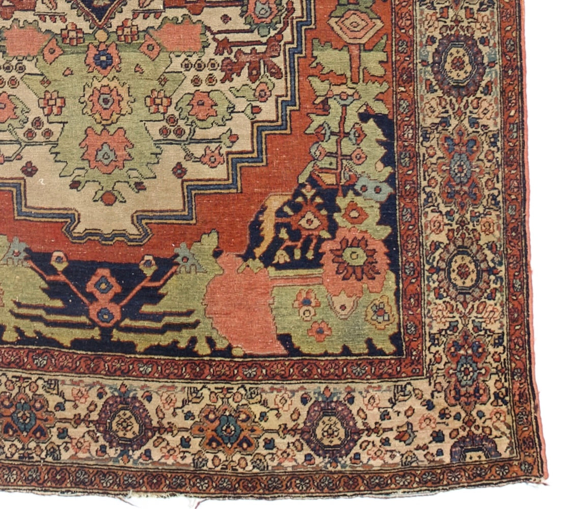 Antique Farahan Sarouk Rug 4' 4'' x 6' 4"