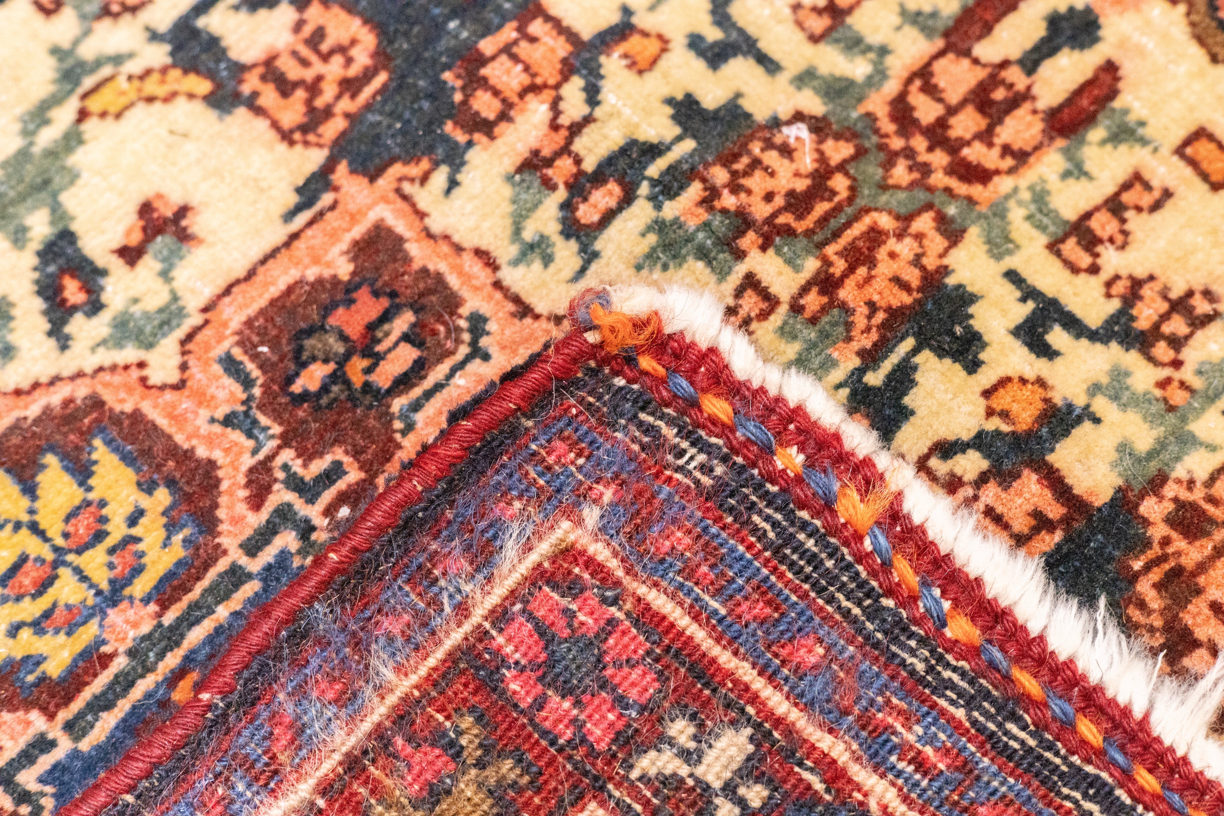 Fine Antique Farahan Sarouk Rug 2'3'' x 2'11''