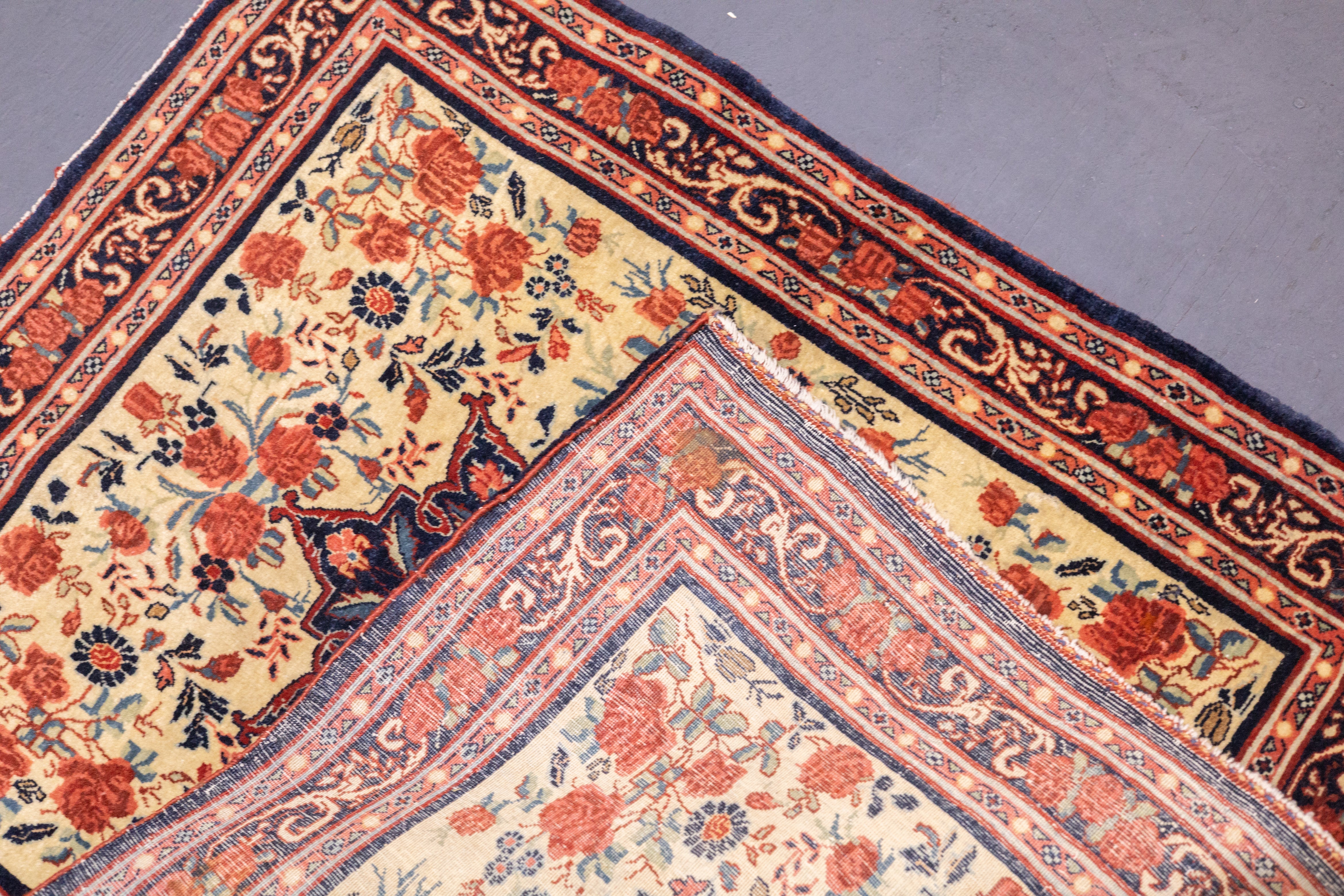 Fine Antique Bidjar Rug 2'4'' x 2'9''
