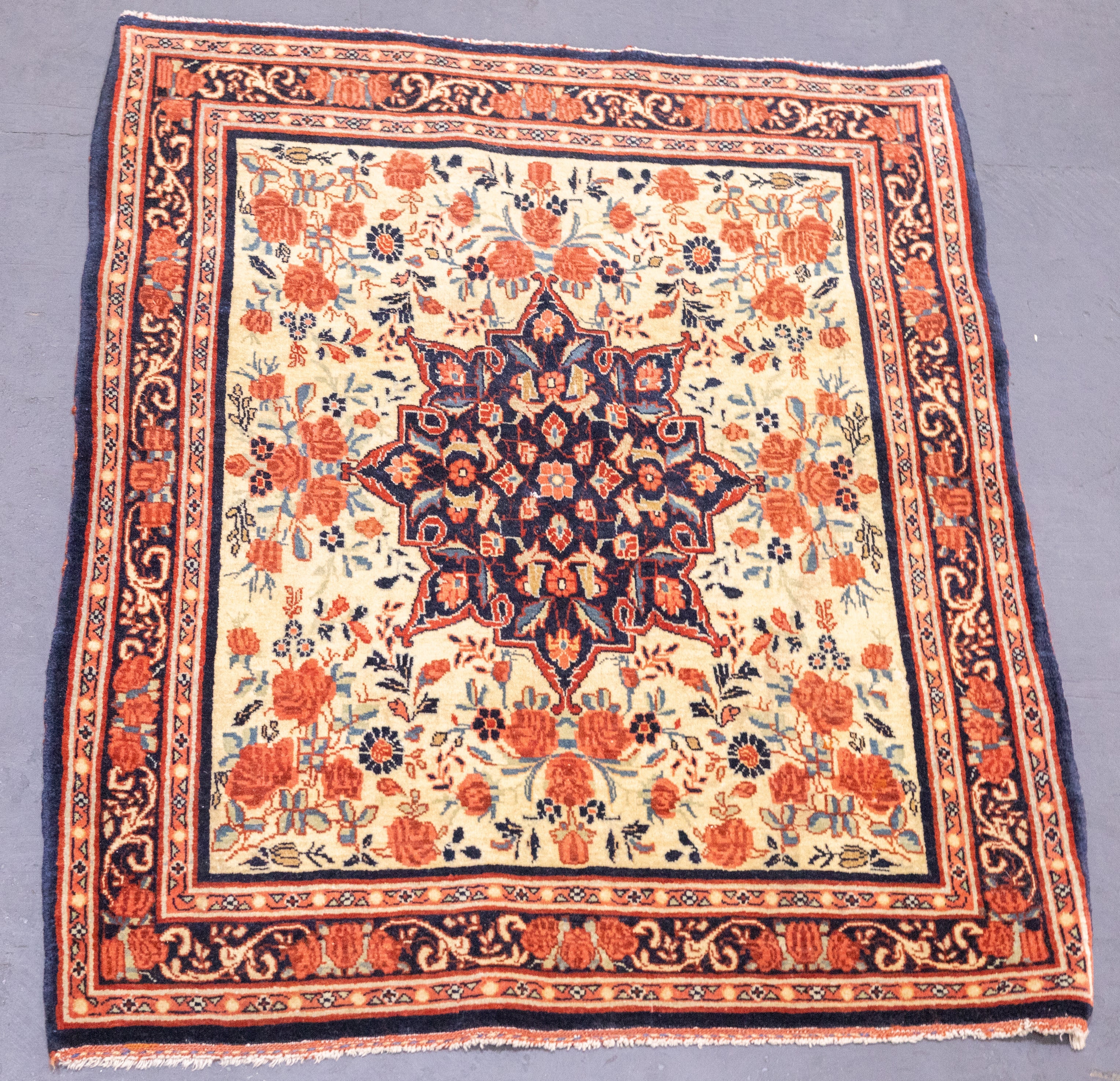 Fine Antique Bidjar Rug 2'4'' x 2'9''