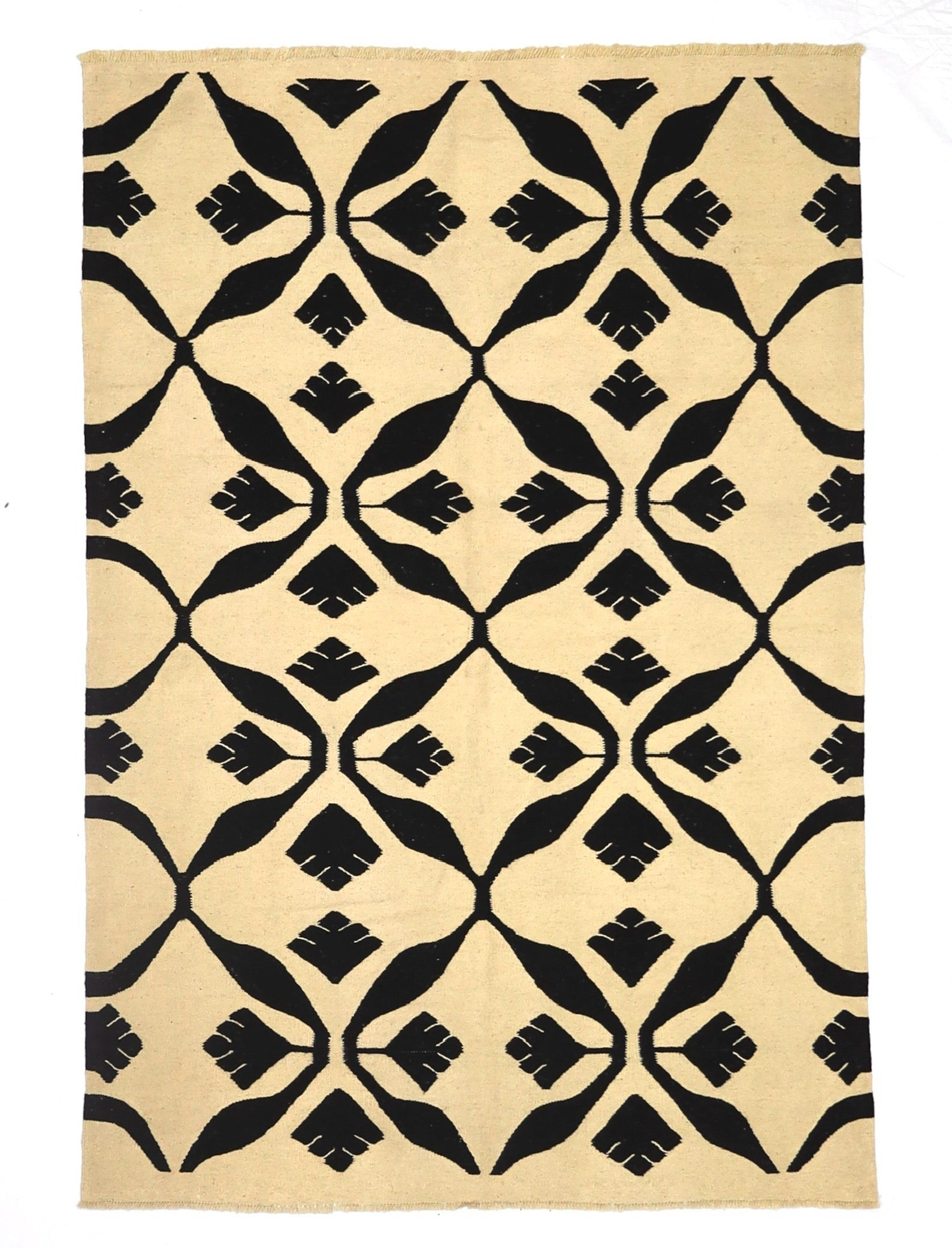 Fine Vintage European Kilim Rug 4'1" x 6' 0"