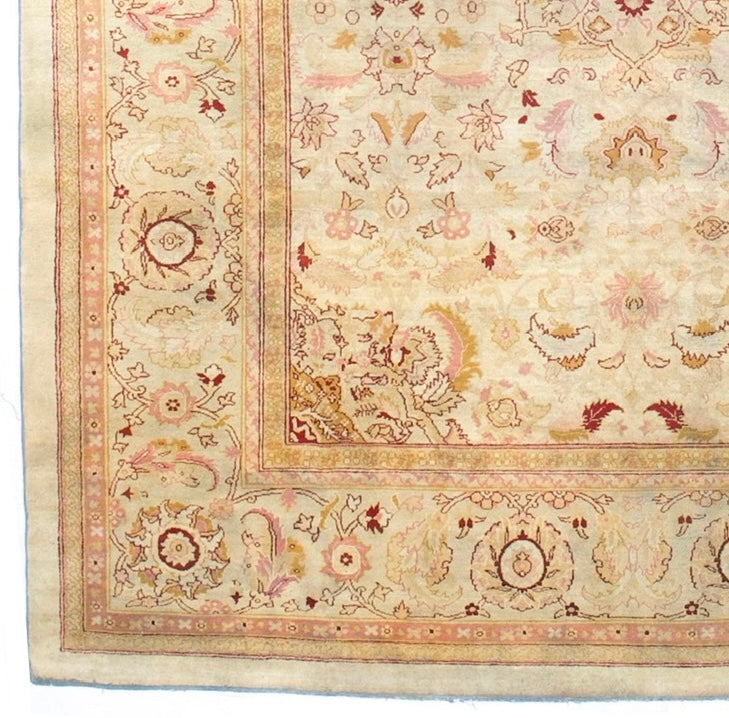 Fine Antique Amritsar Wool Rug 9' 0" x 12' 0"