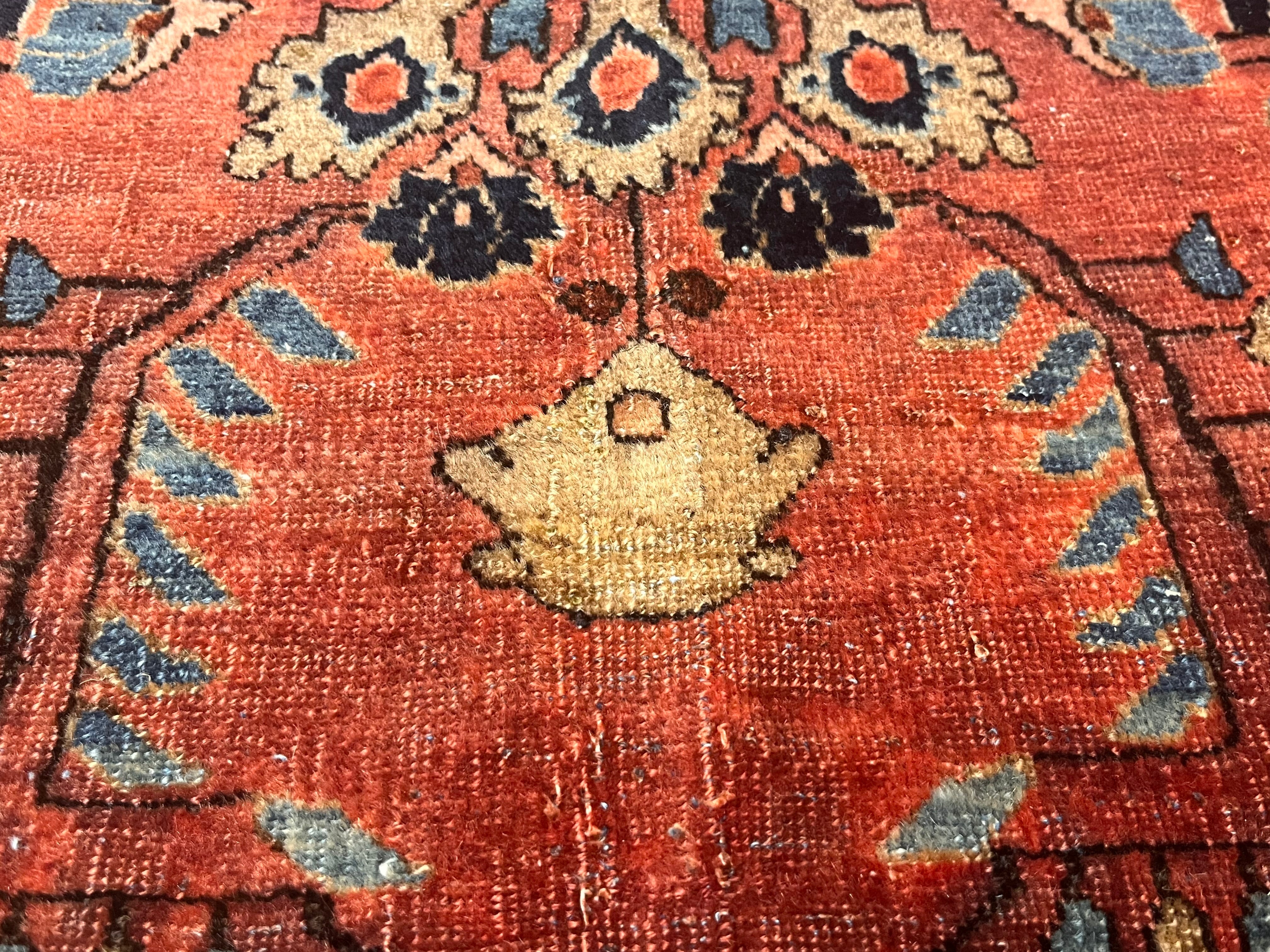 Antique Sarouk Rug 2'8" x 5' 0"