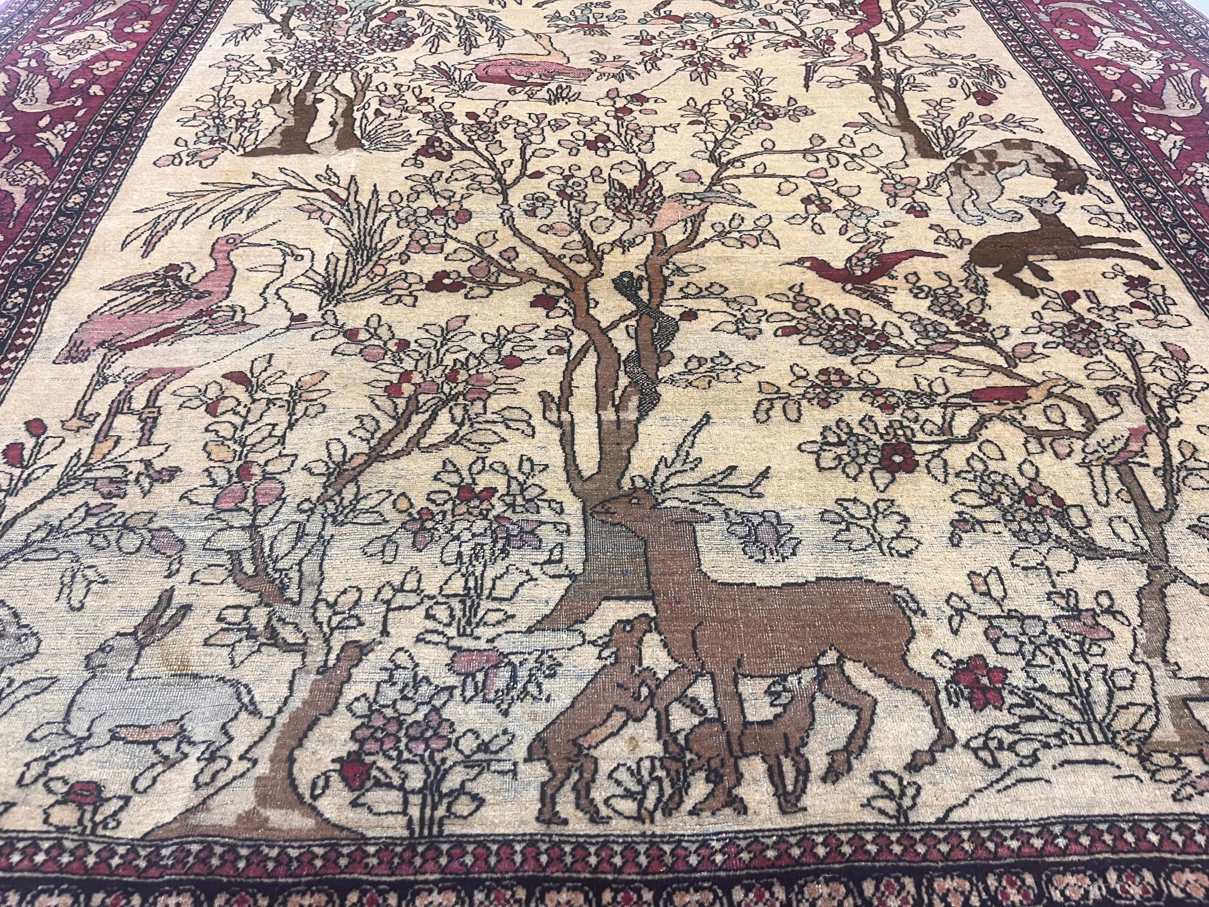 Fine Antique Tehran Rug 4' 8" x 7' 1"