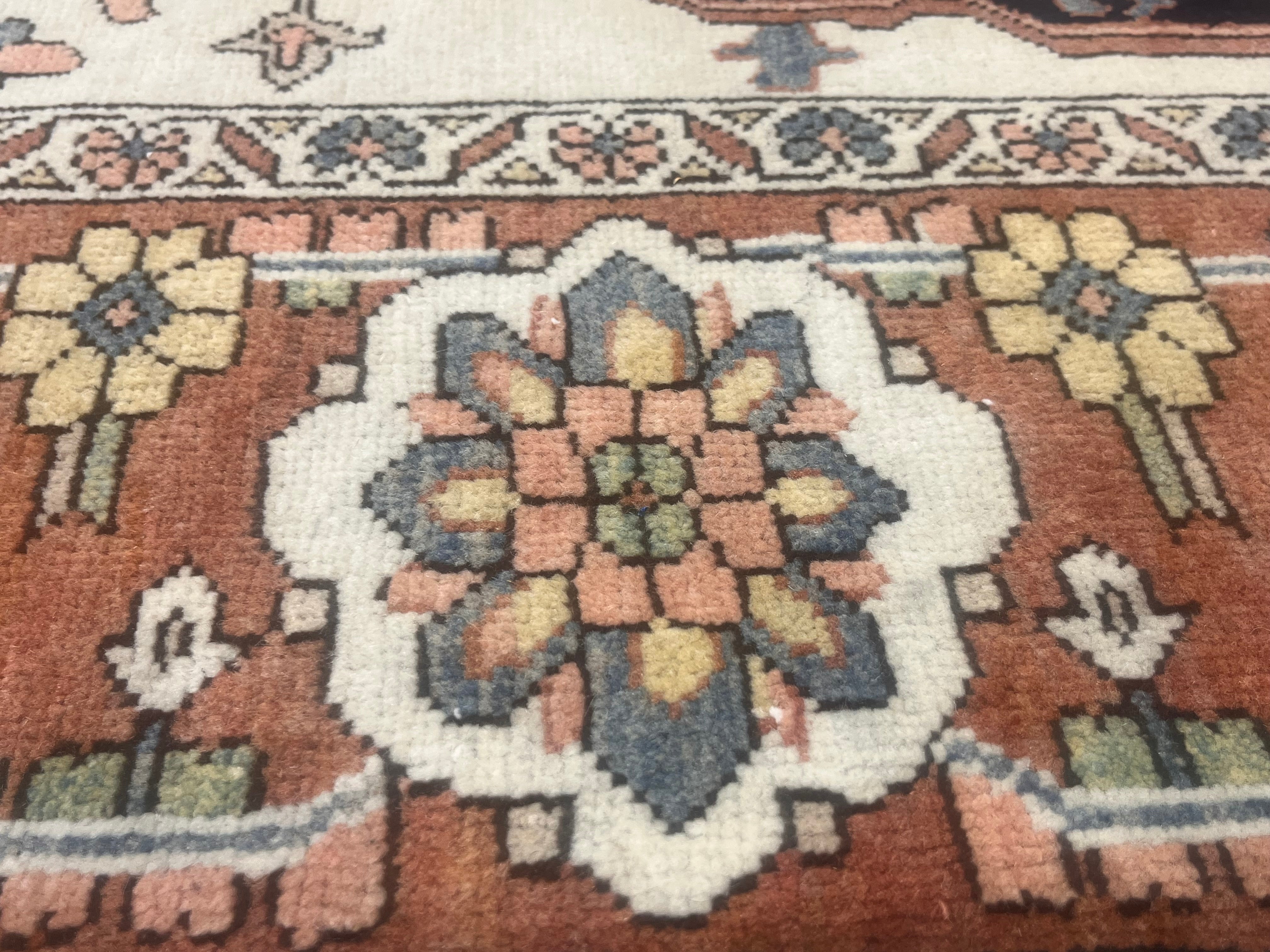 Fine Vintage Persian Heriz Serapi Rug 4'10" x 7' 6''