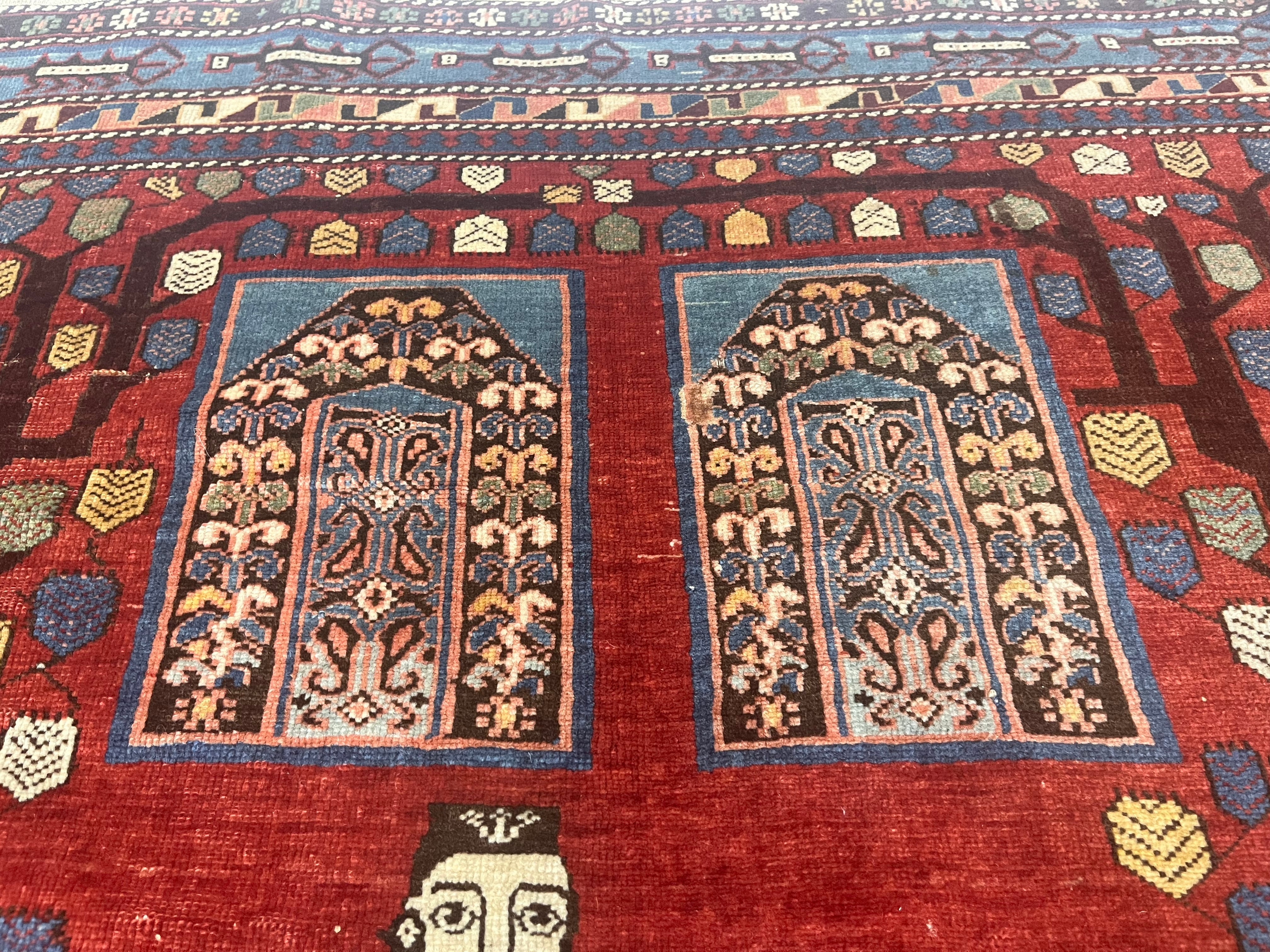 Fine Antique Caucasian Shirvan unusual pictorial design Rug 4'11" x 5' 7"