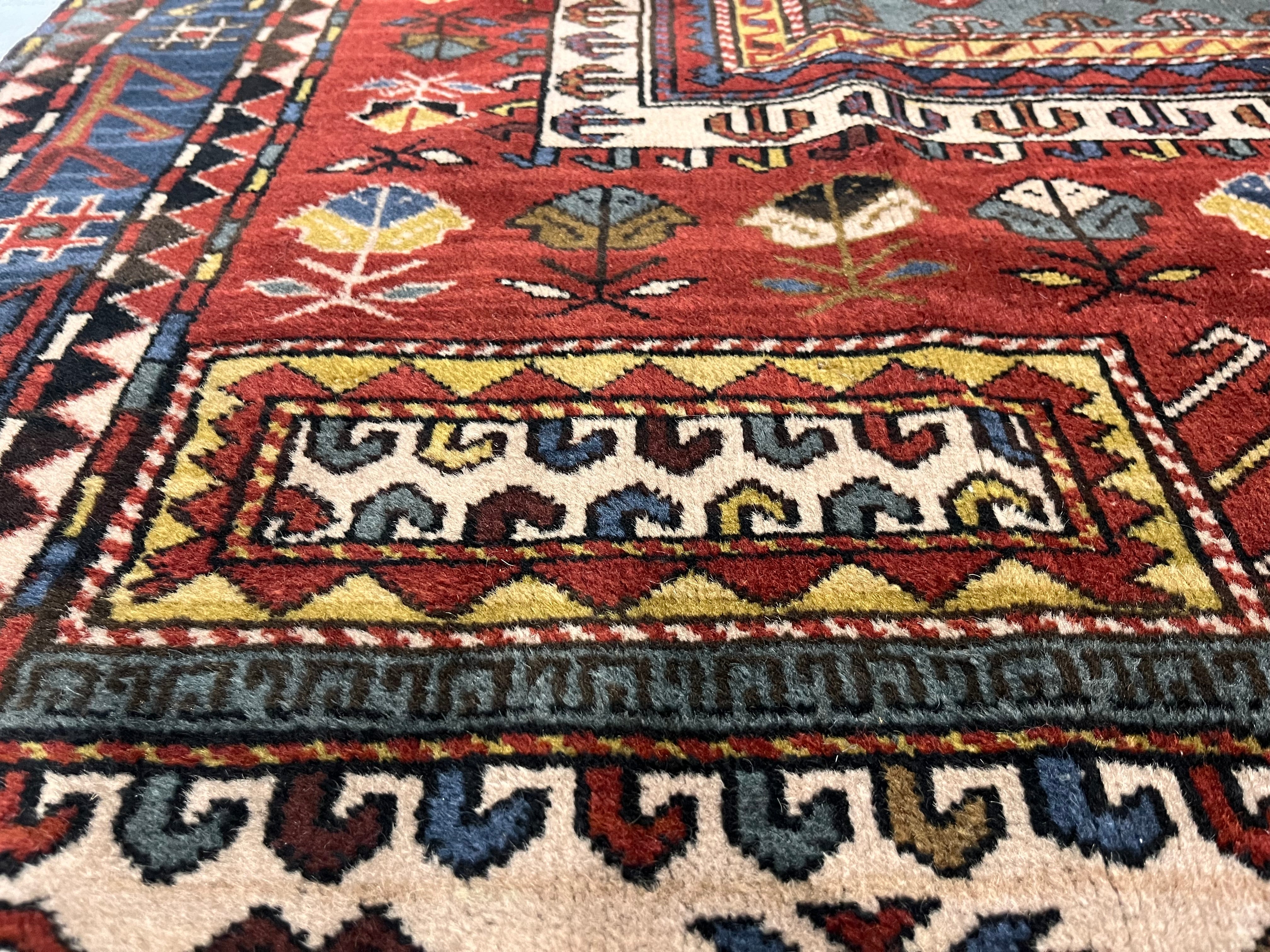 Fine Antique Caucasian Kazak Wool Rug 5'1" x 7' 11"