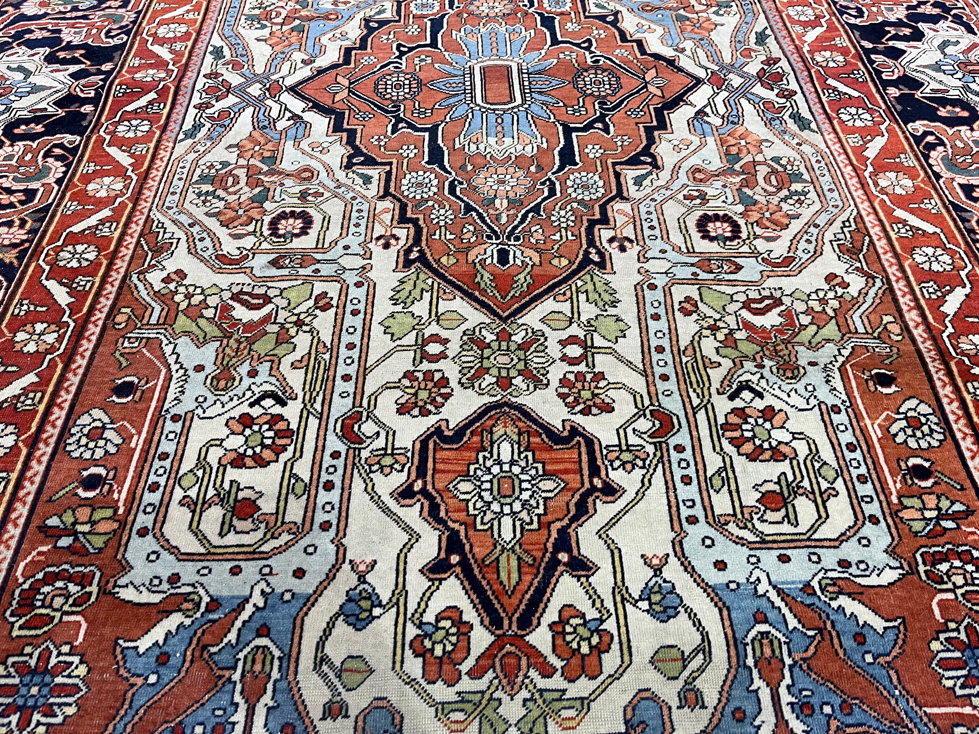 Extremely Fine Antique Mohtasham Kashan Rug 4'6" x 7' 3"