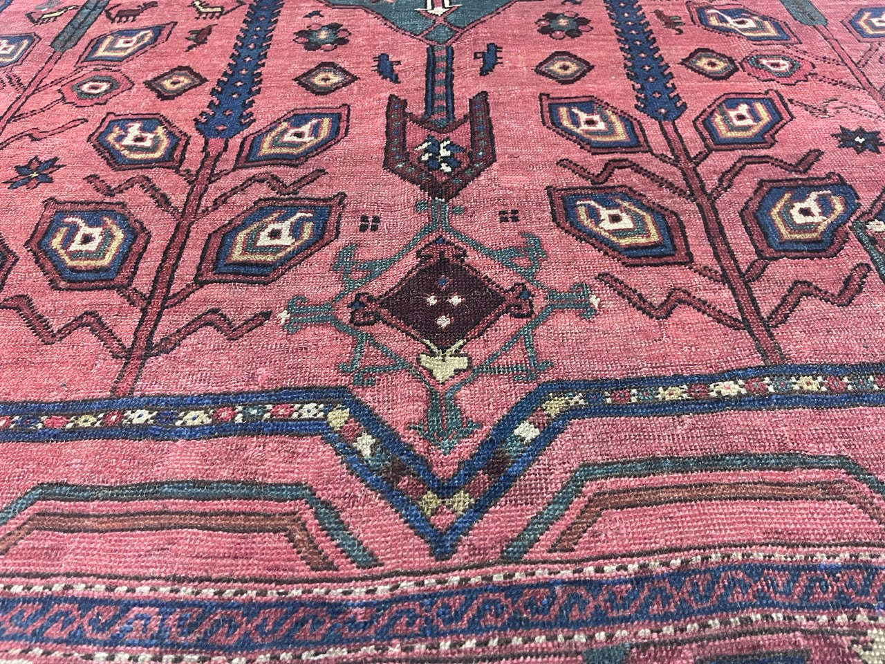 Fine Antique Bakhshayesh Tribal Wool Rug 5'6" x 7'7"