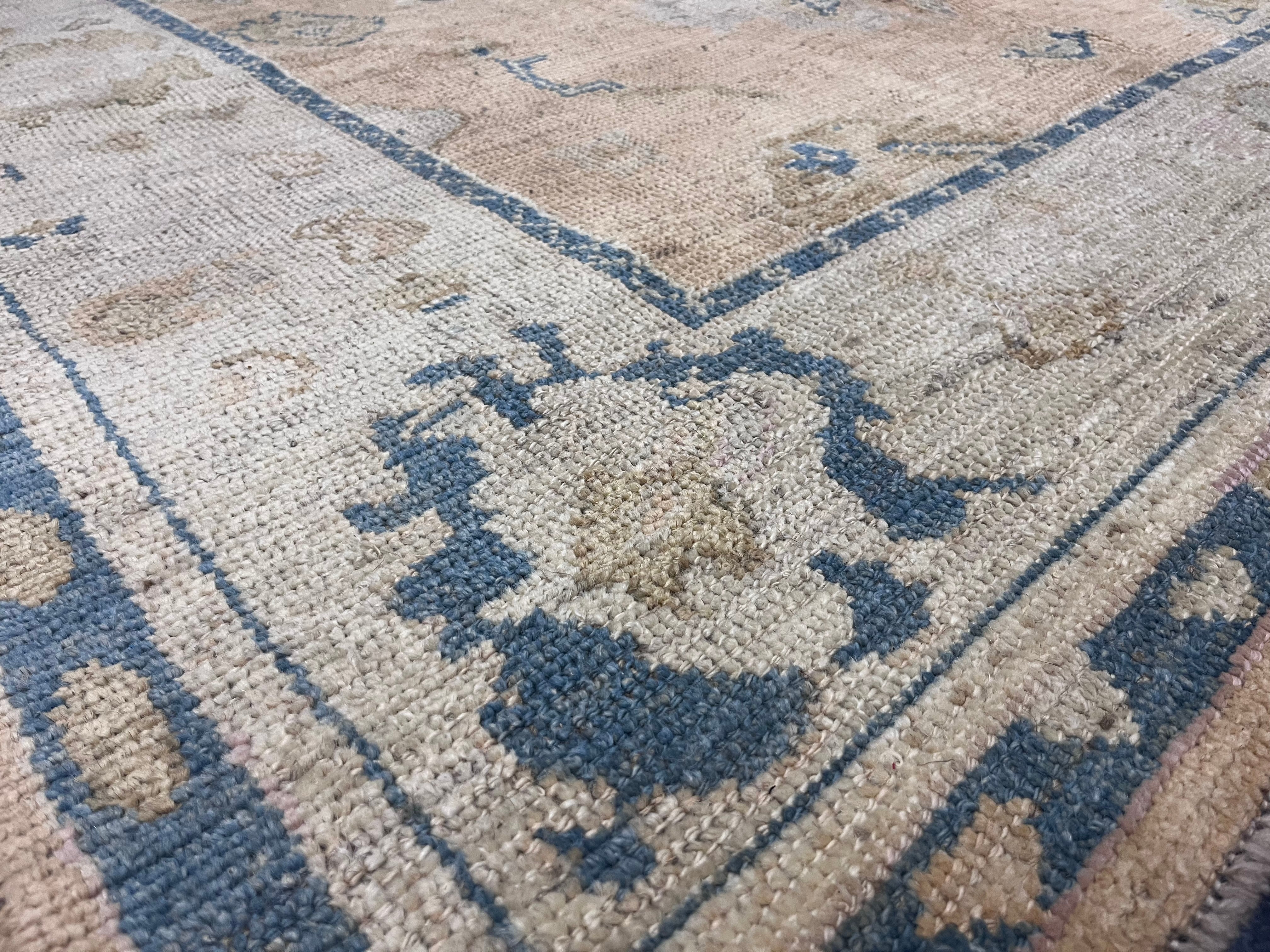 Fine Vintage Oushak Rug 6' 3'' x 9' 1''