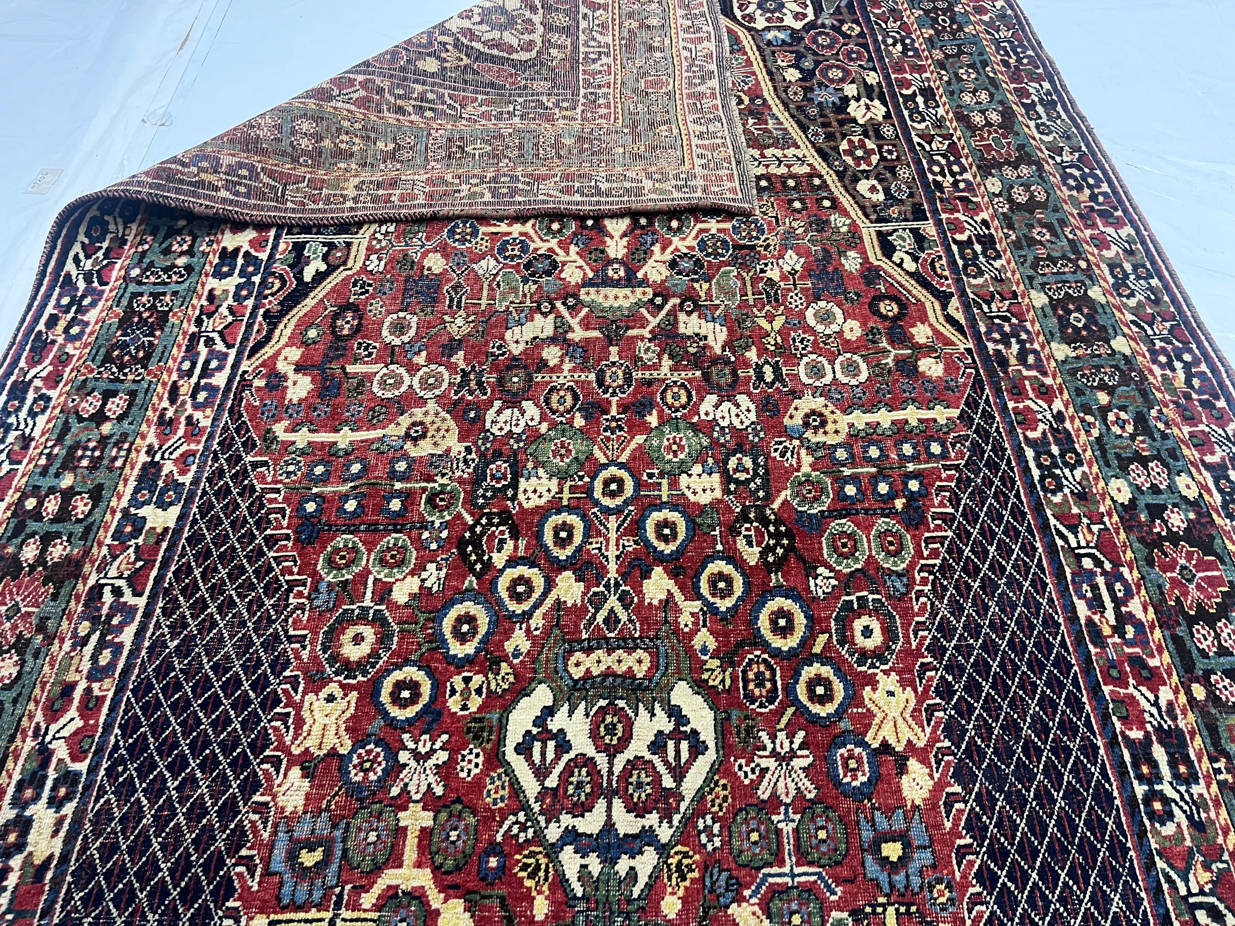 Fine Antique Qashqai Tribal Wool Rug 4'9" x 8' 2''