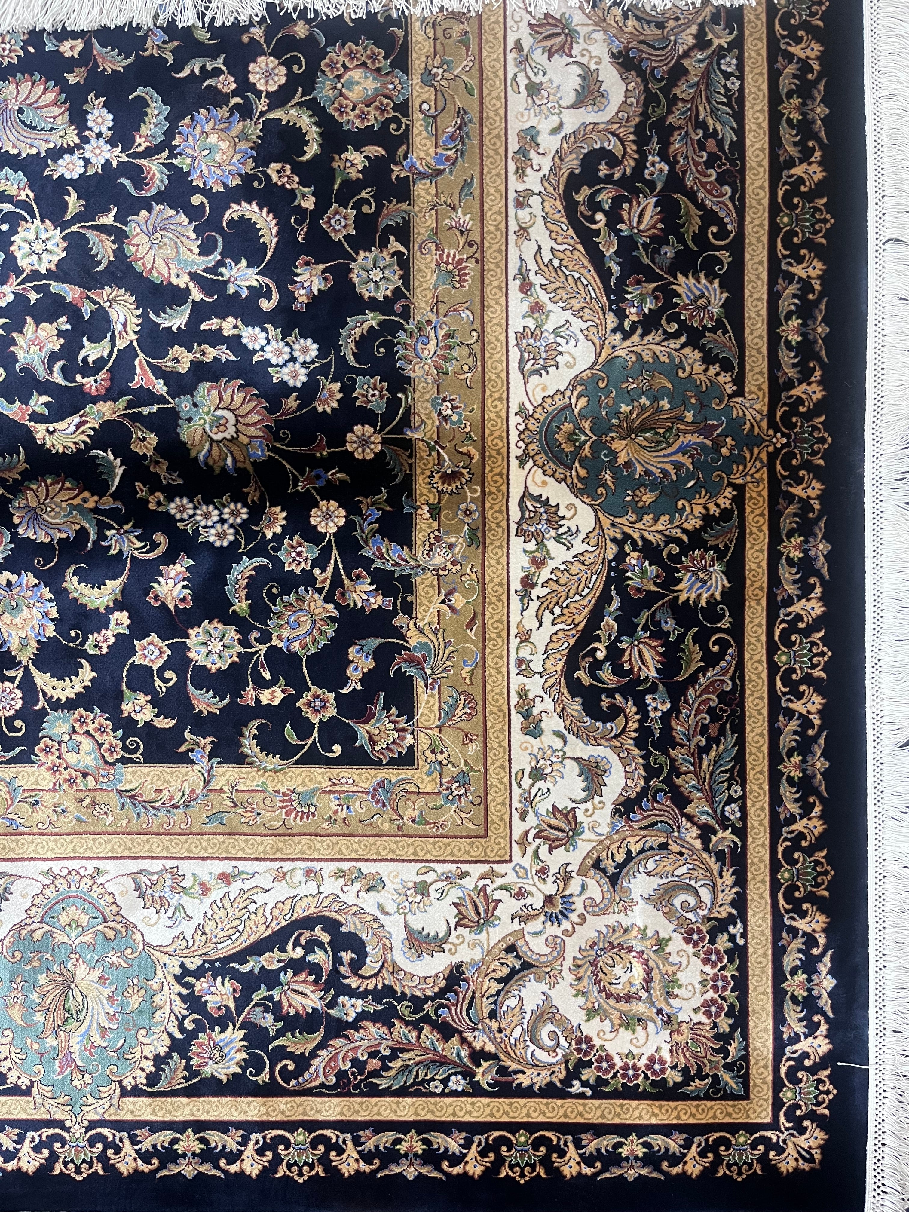 Modern Silk Design Rug 6'4'' x 9'7''