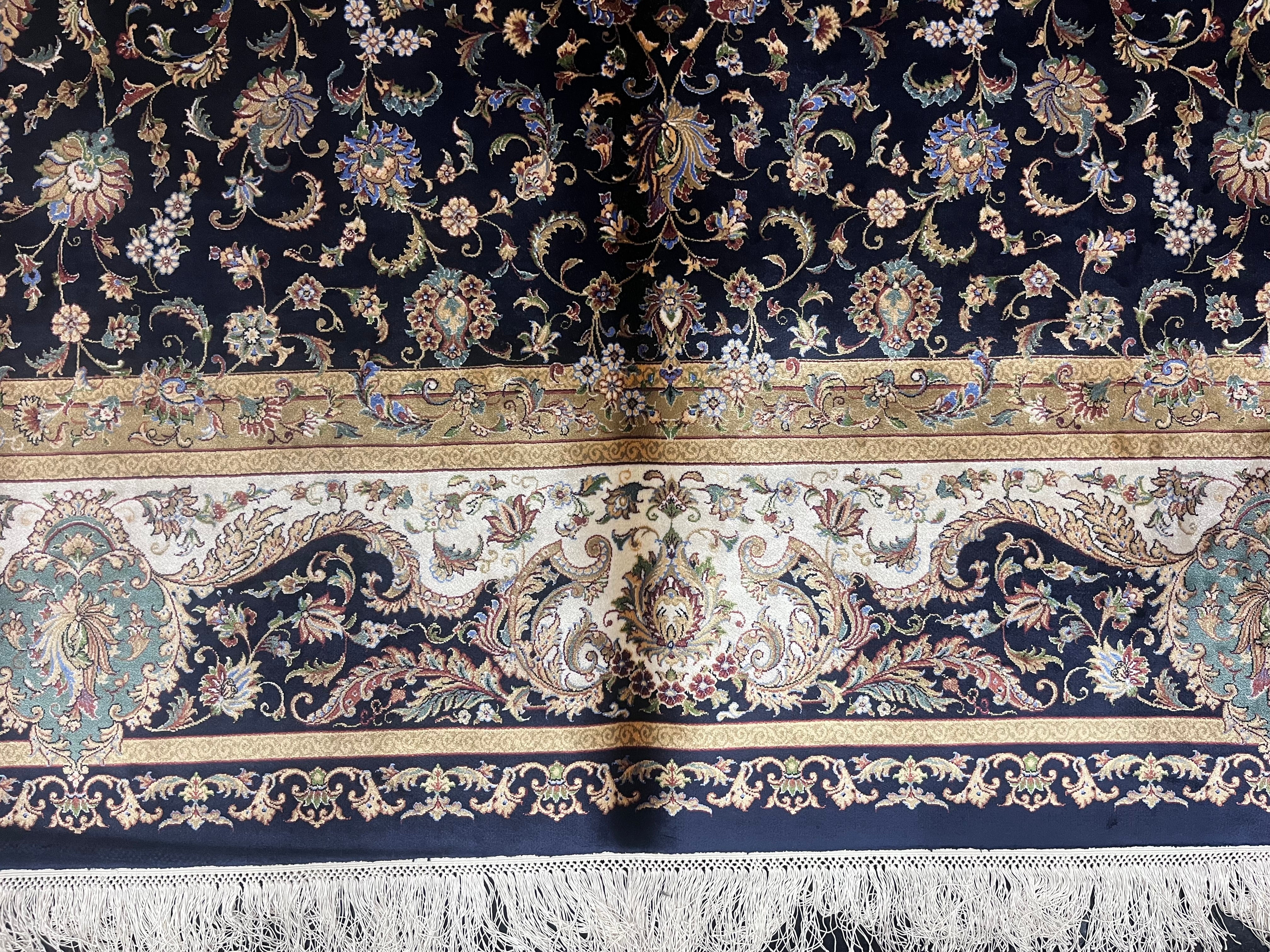 Modern Silk Design Rug 6'4'' x 9'7''