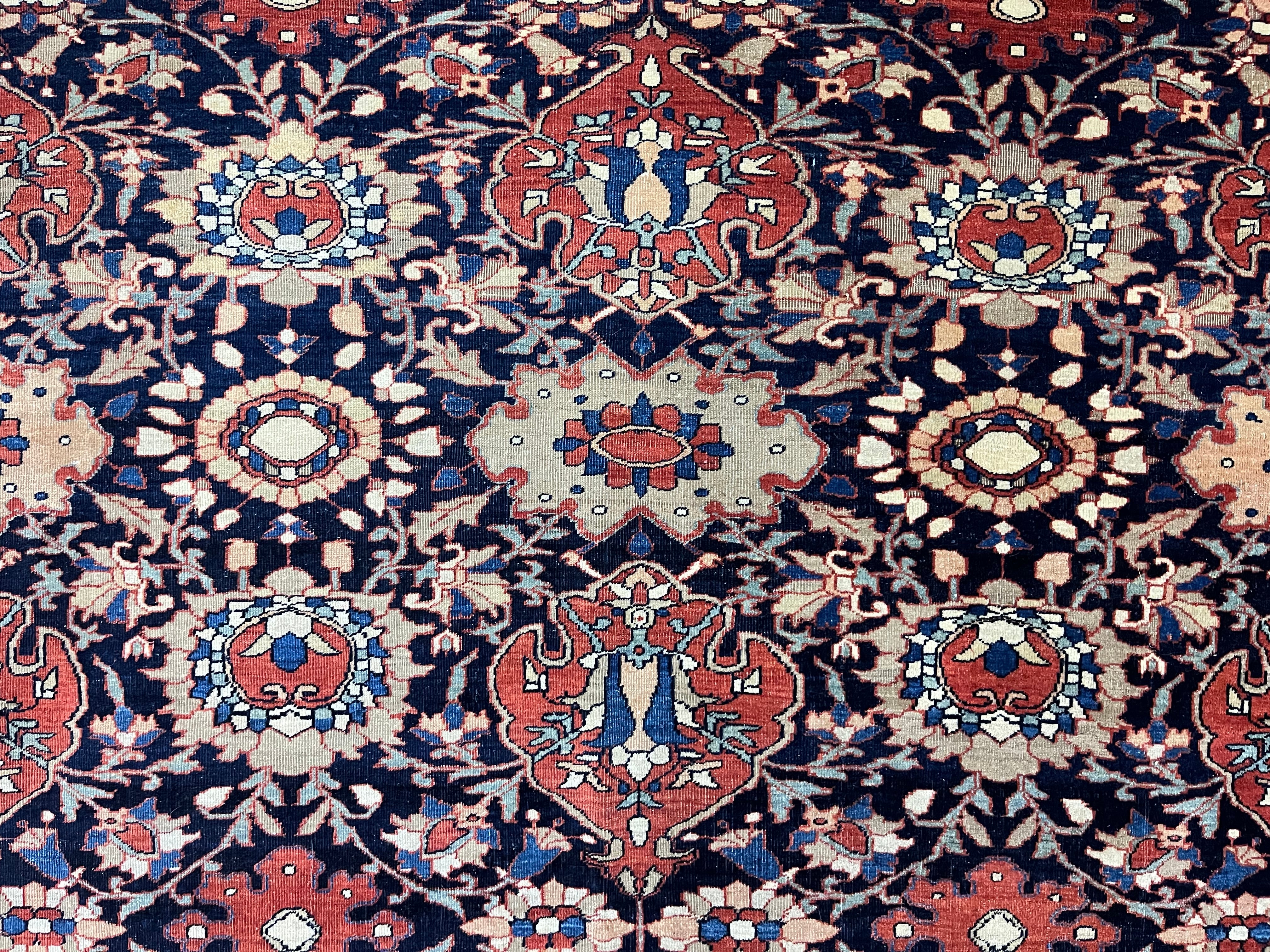 Fine Antique Farahan Sarouk Wool Rug 7'0" x 9' 6''