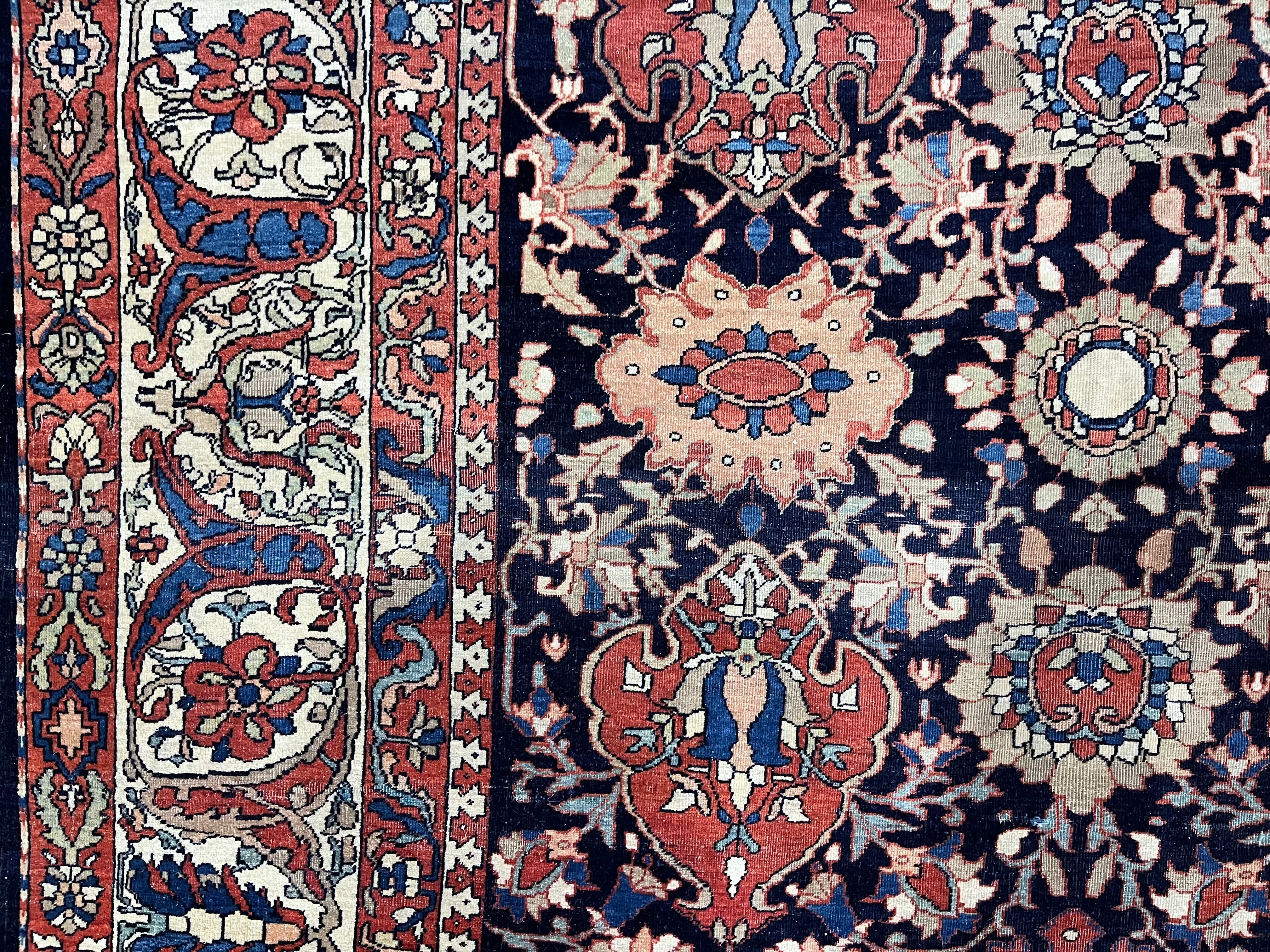 Fine Antique Farahan Sarouk Wool Rug 7'0" x 9' 6''
