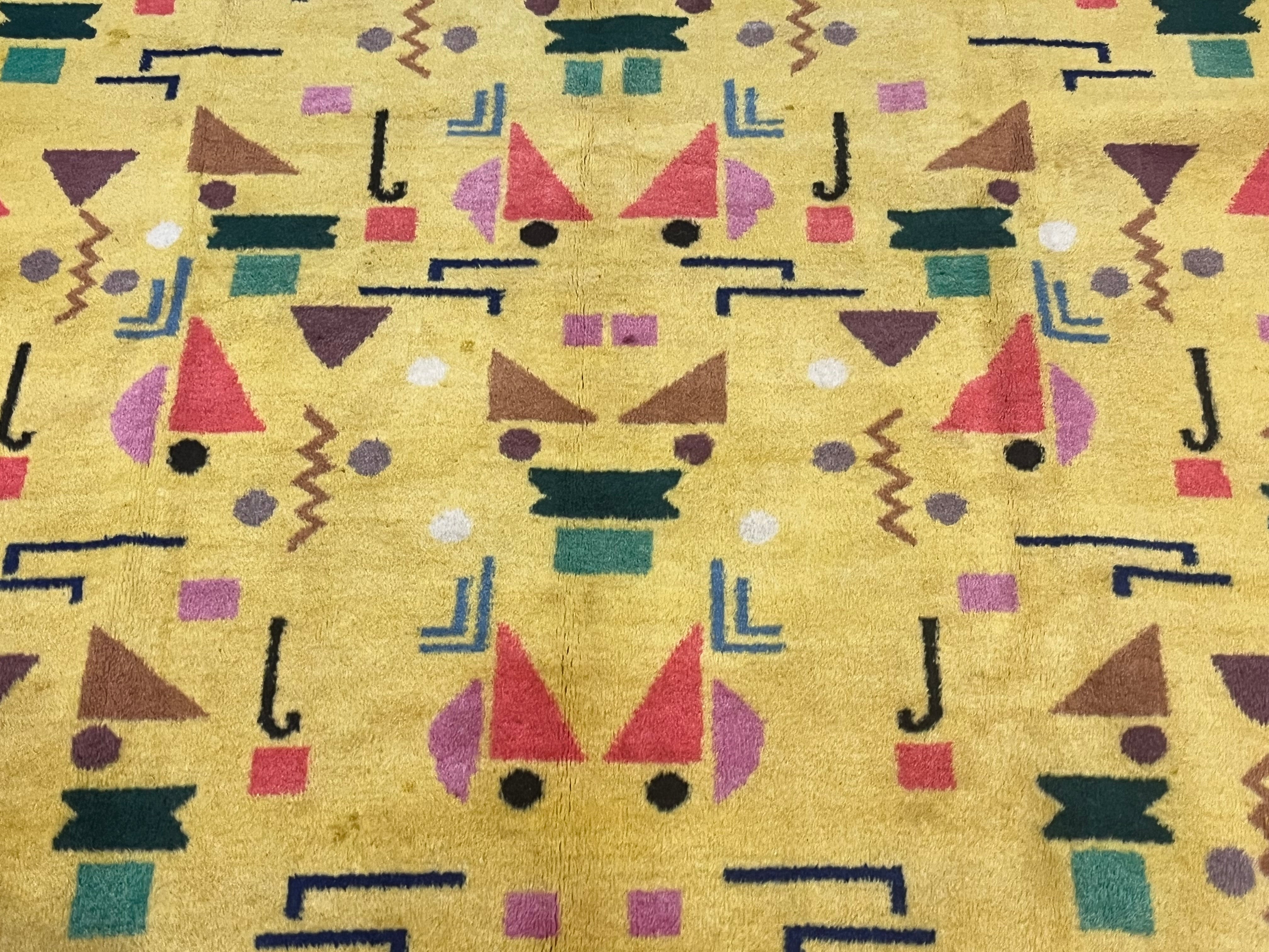Fine Vintage European Art Deco Wool Rug 6' 5" x 9' 11"
