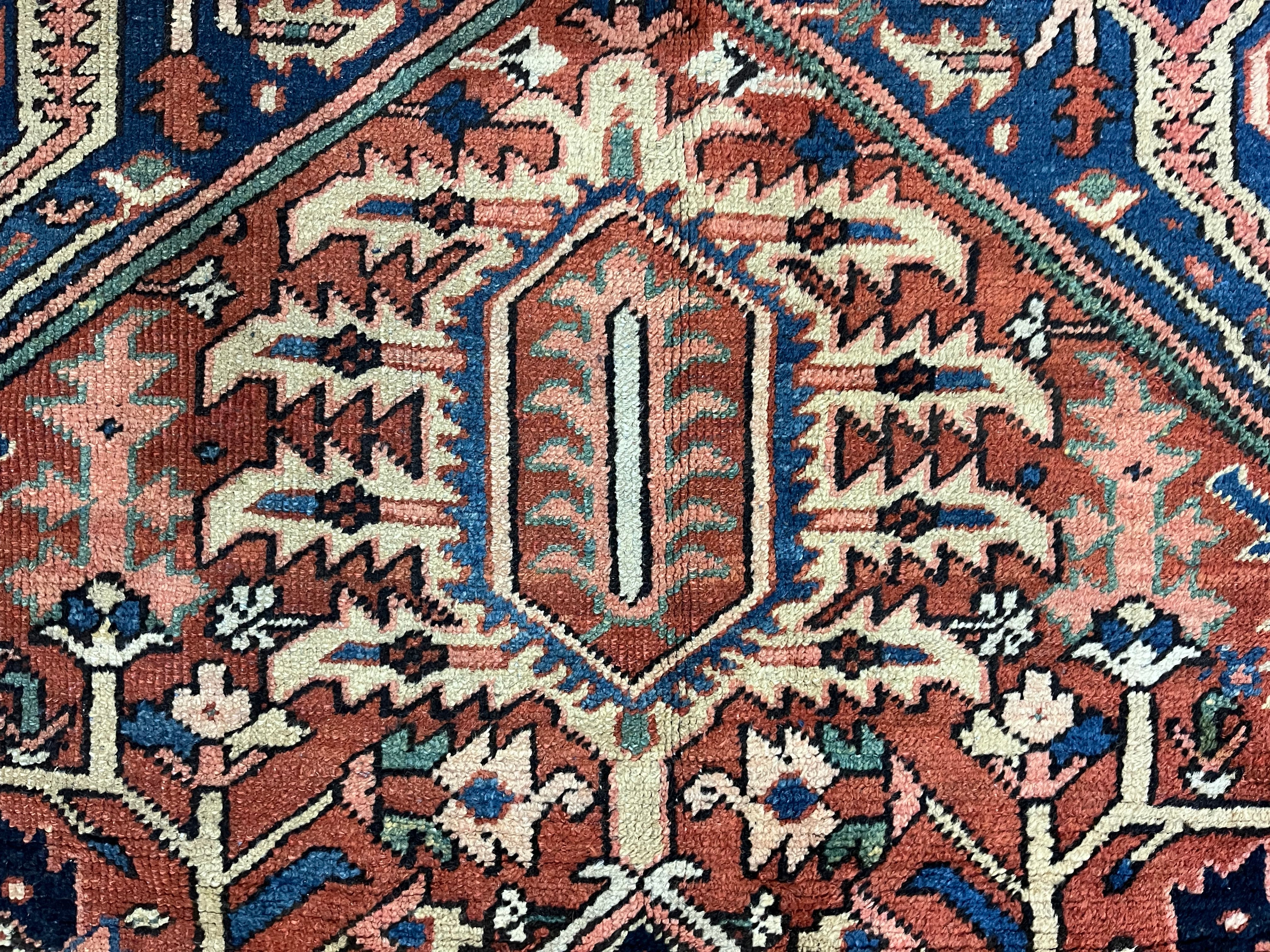 Fine Antique Heriz Wool Rug 9' 7'' x 11' 3''