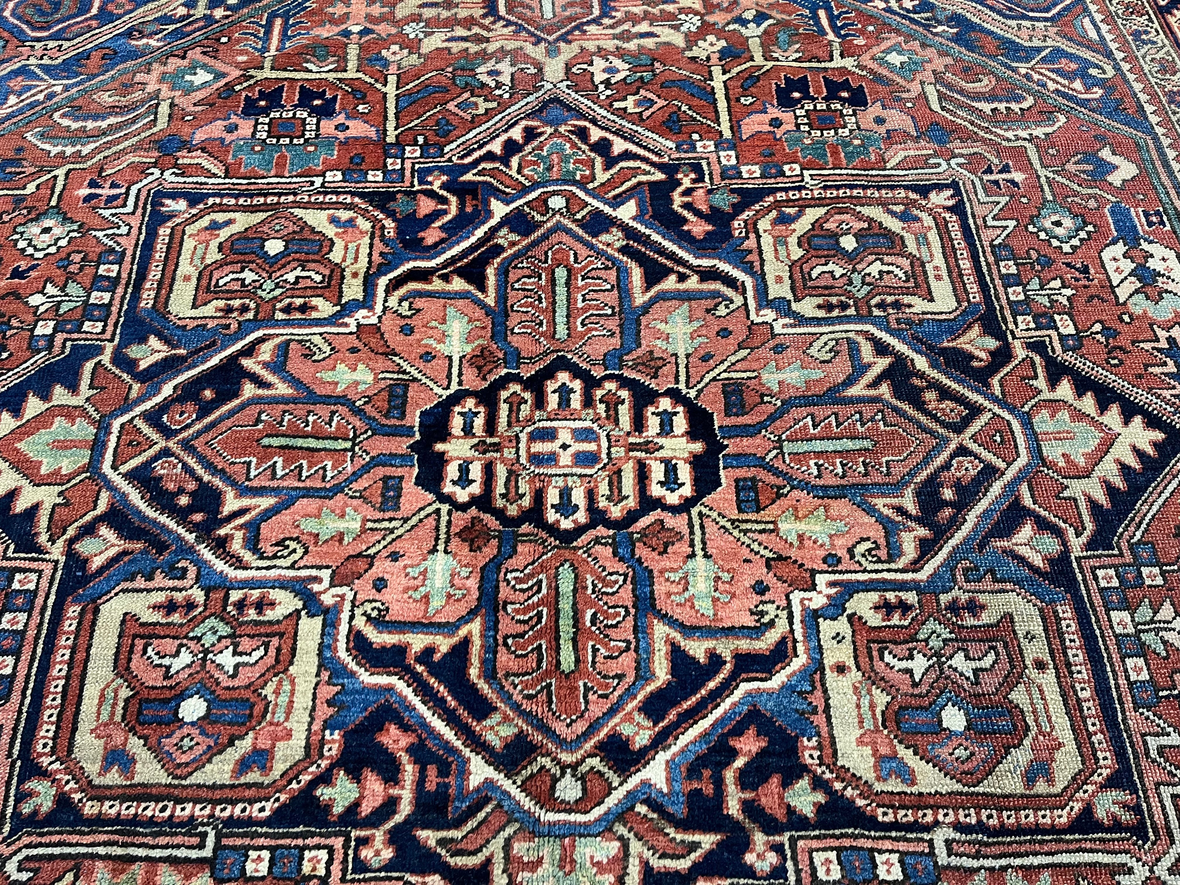 Fine Antique Heriz Wool Rug 9' 7'' x 11' 3''