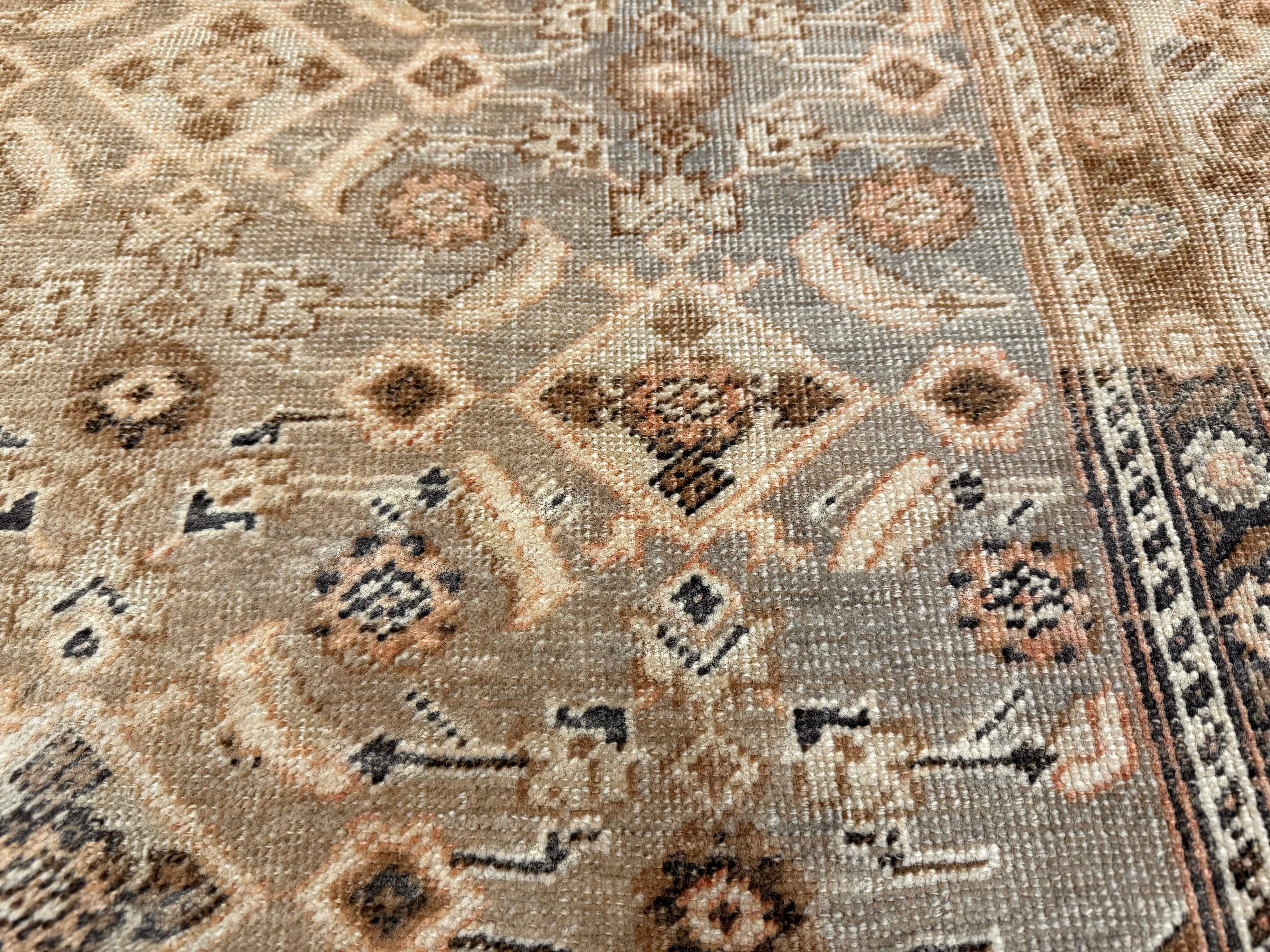 Fine Mid Century Tabriz Rug 5'1" x 7' 7''