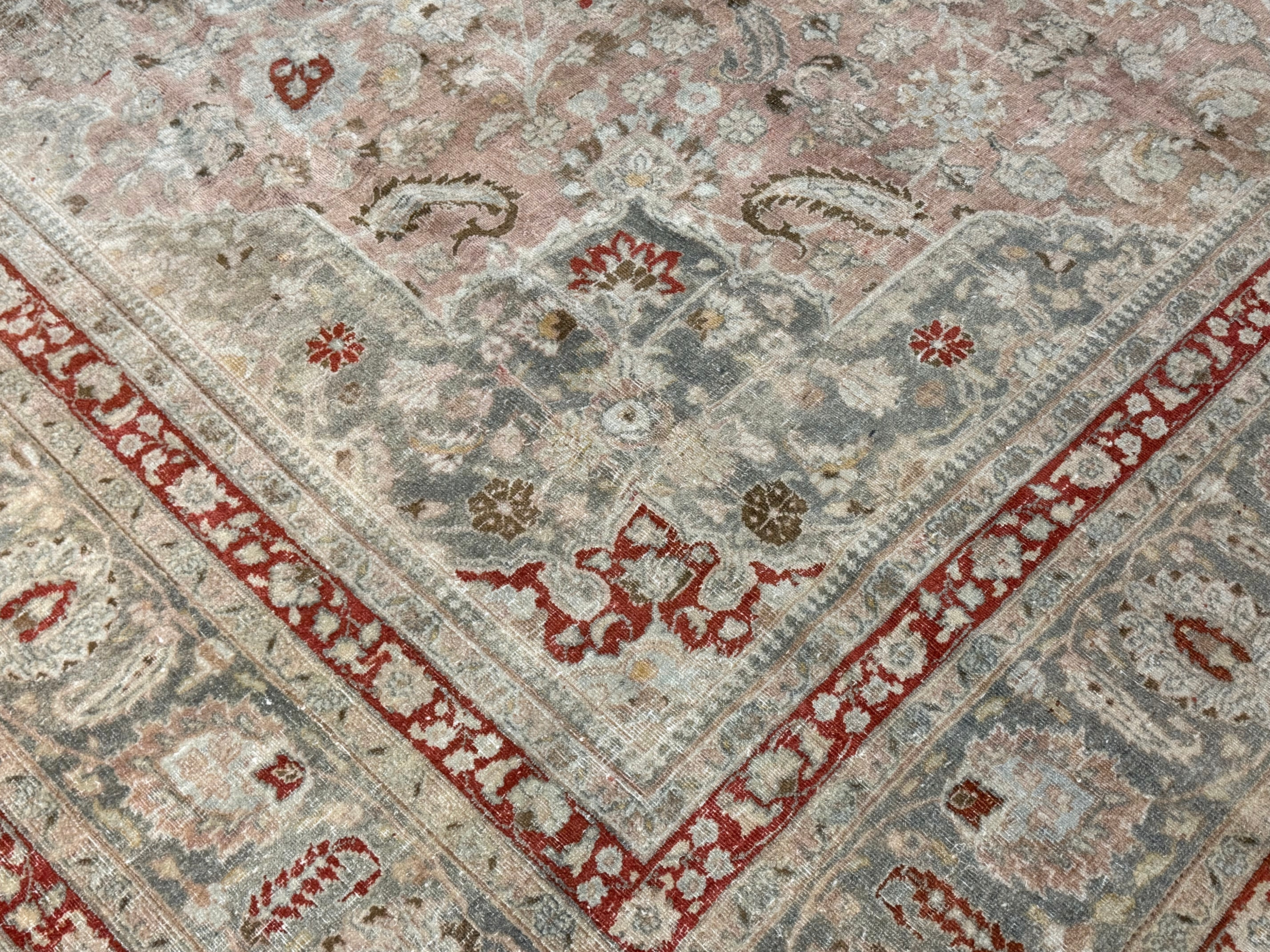 Fine Tabriz Rug 10' x 12' 11''
