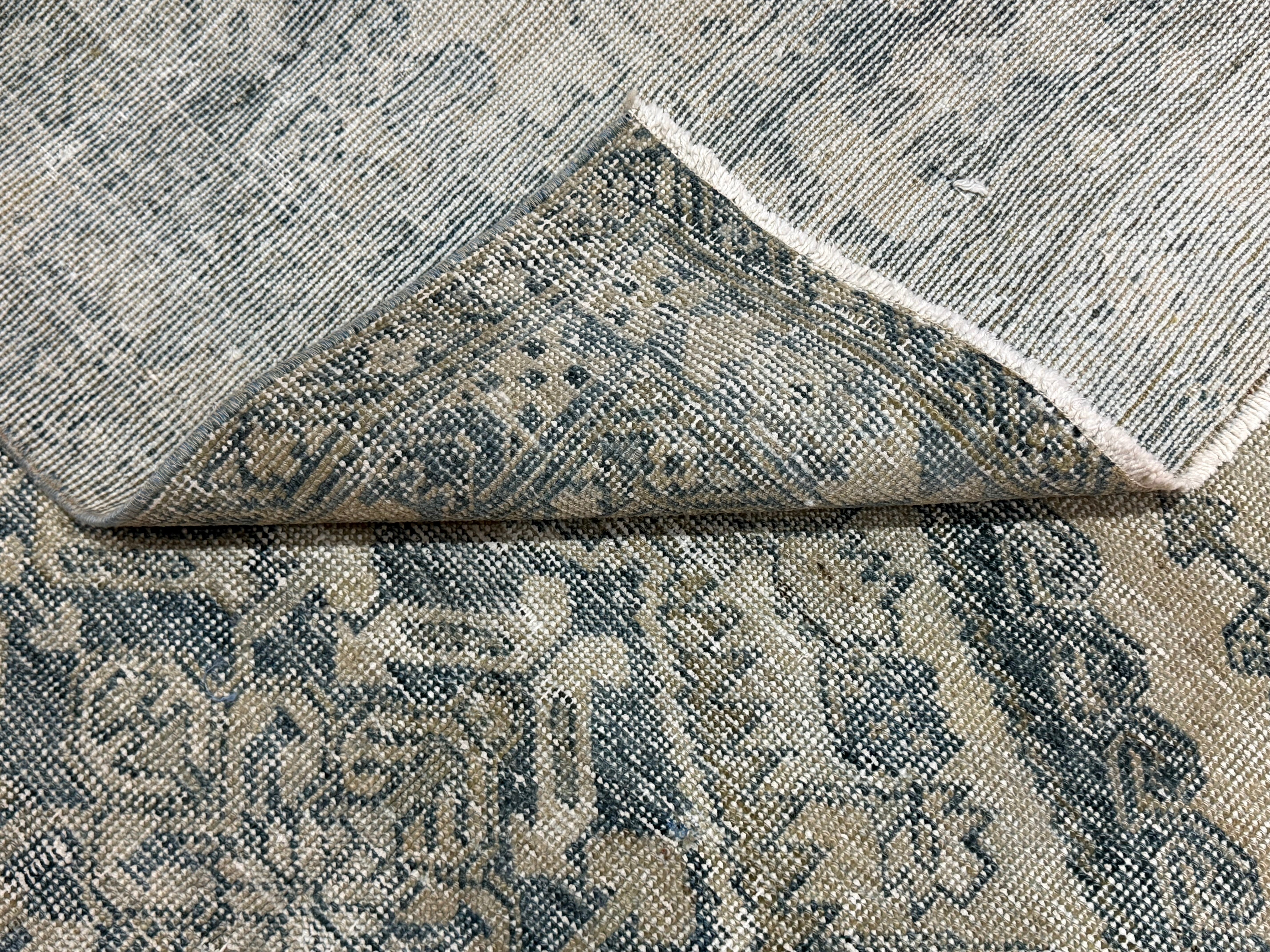 Fine Vintage Malayer Rug 5'3" x 6' 7"