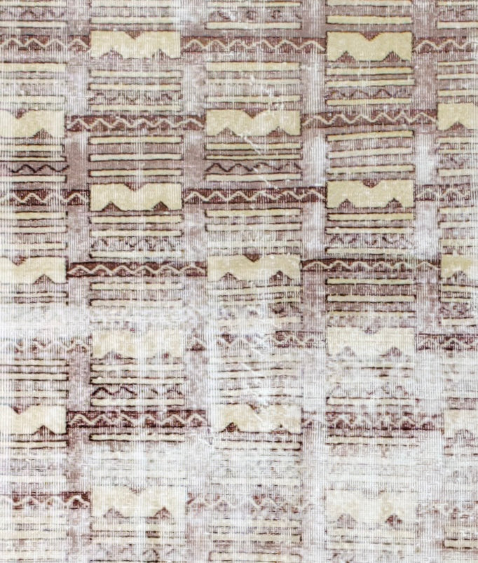 Fine Vintage Art Deco Rug 6'7" x 7' 11''