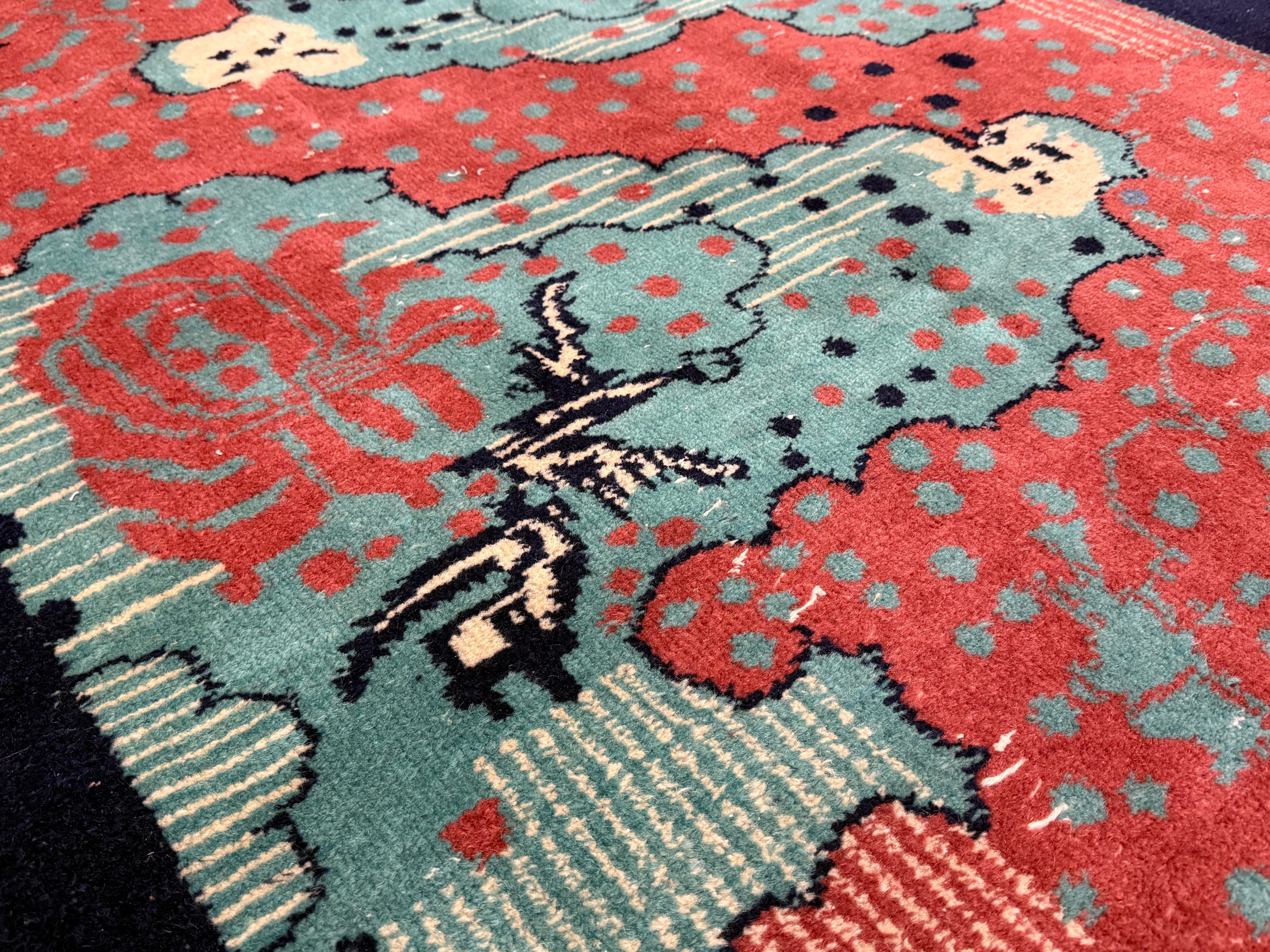 Fine Vintage Art Deco Rug 4' 0" x 6' 9''