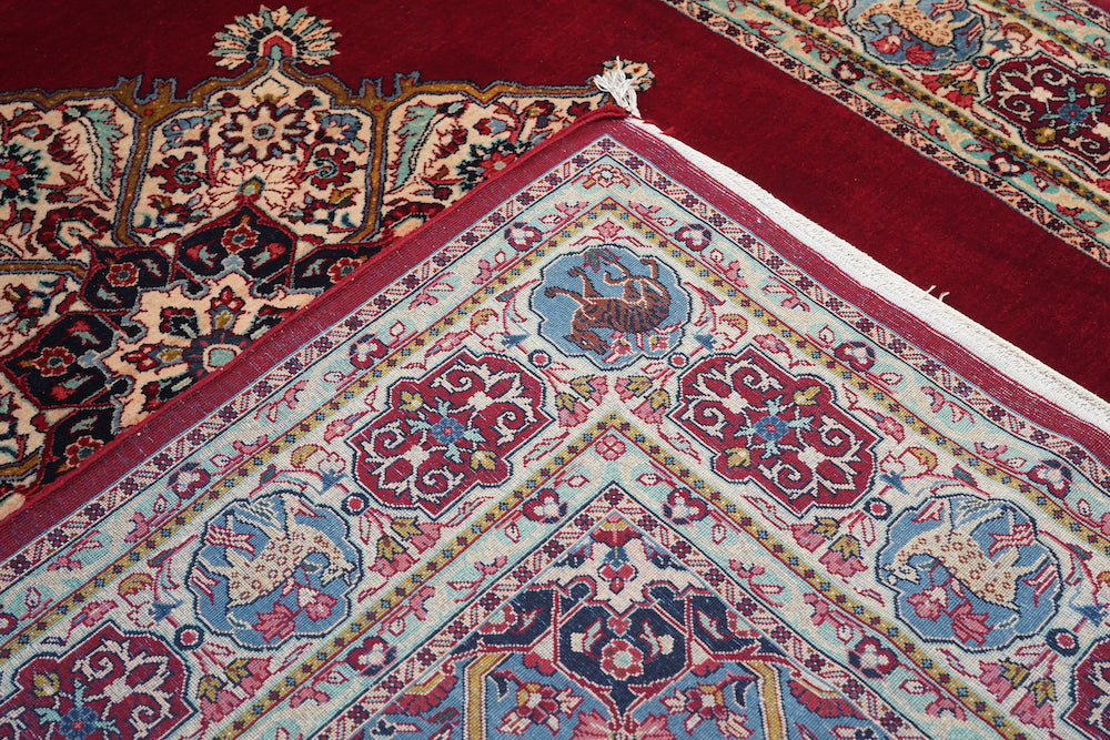 Fine Antique Sarouk Rug 7' x 10'9''