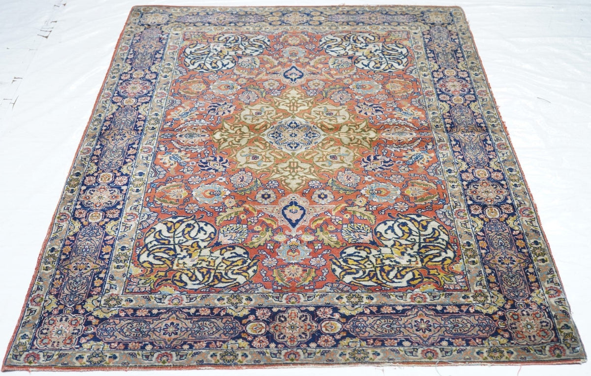 Fine Antique Isfahan Rug 4'6'' x 6'7''