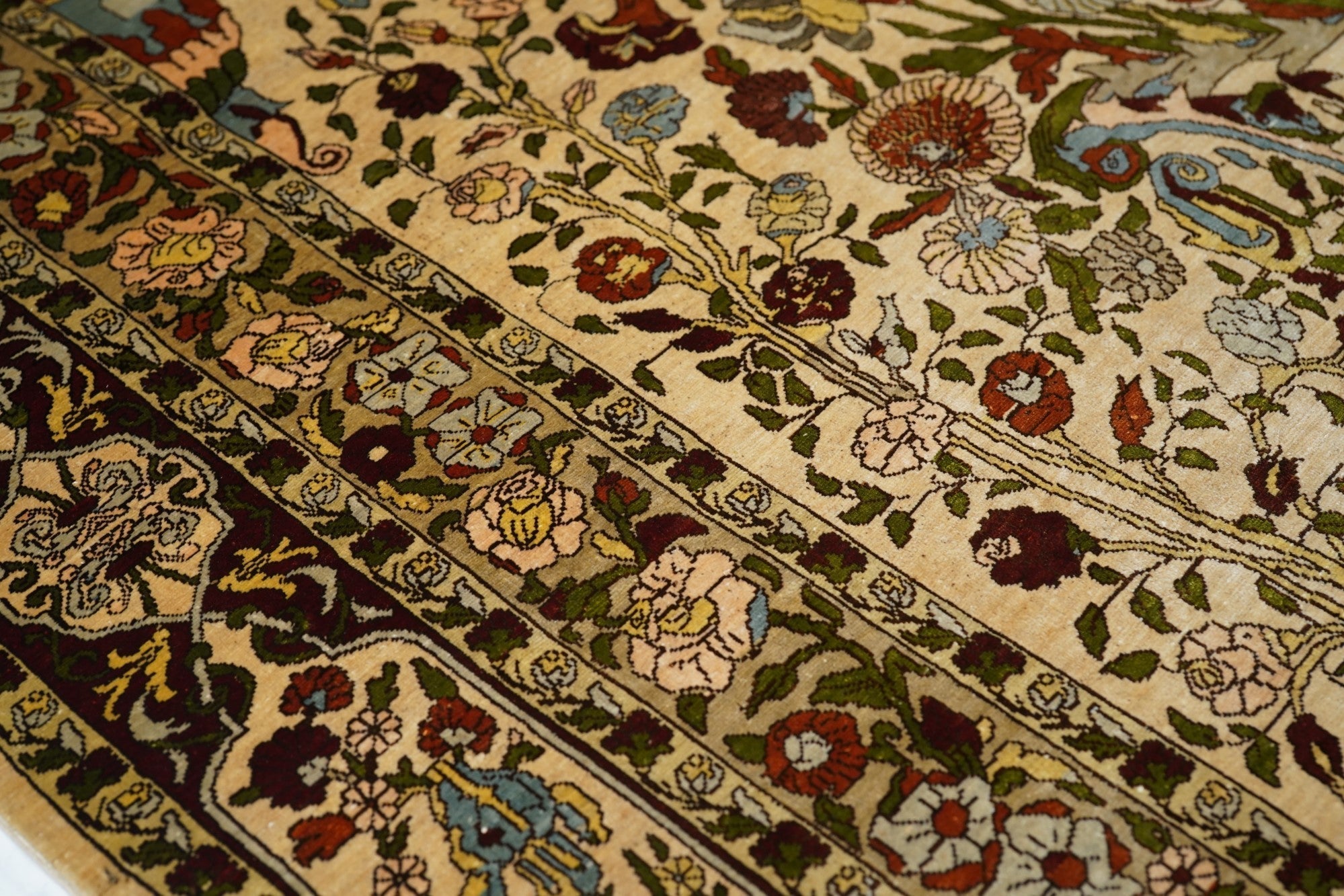 Extremely Fine Antique Silk Hereke Rug 3'5'' x 4'11''