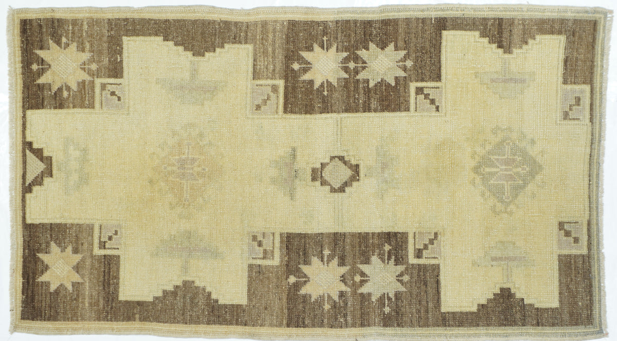 Turkish Rug 2'10'' x 4'11''