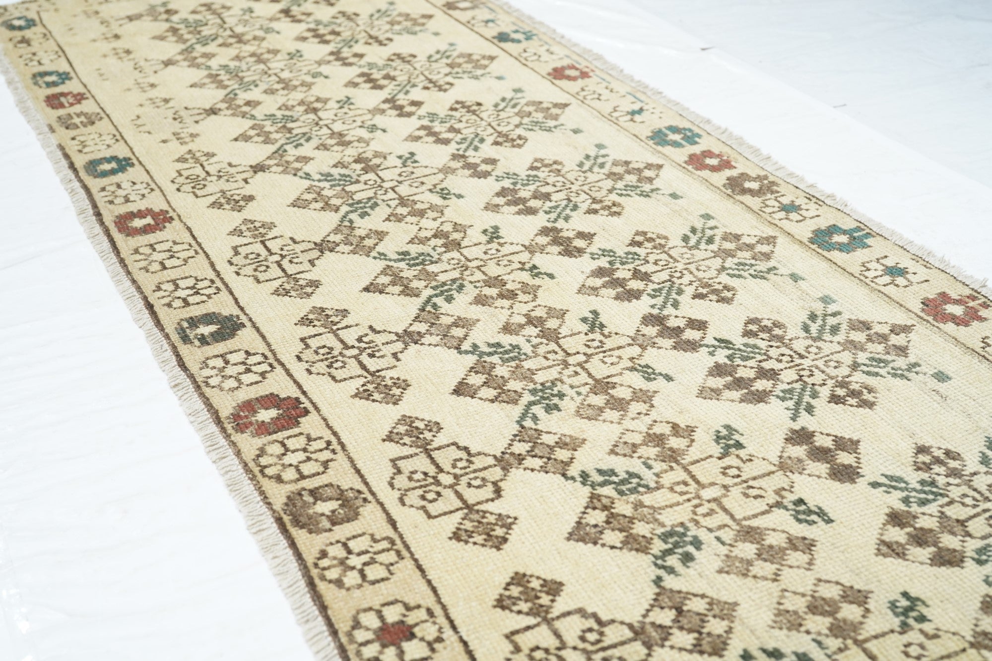 Turkish Geometric Runner 2'6'' x 7'10''