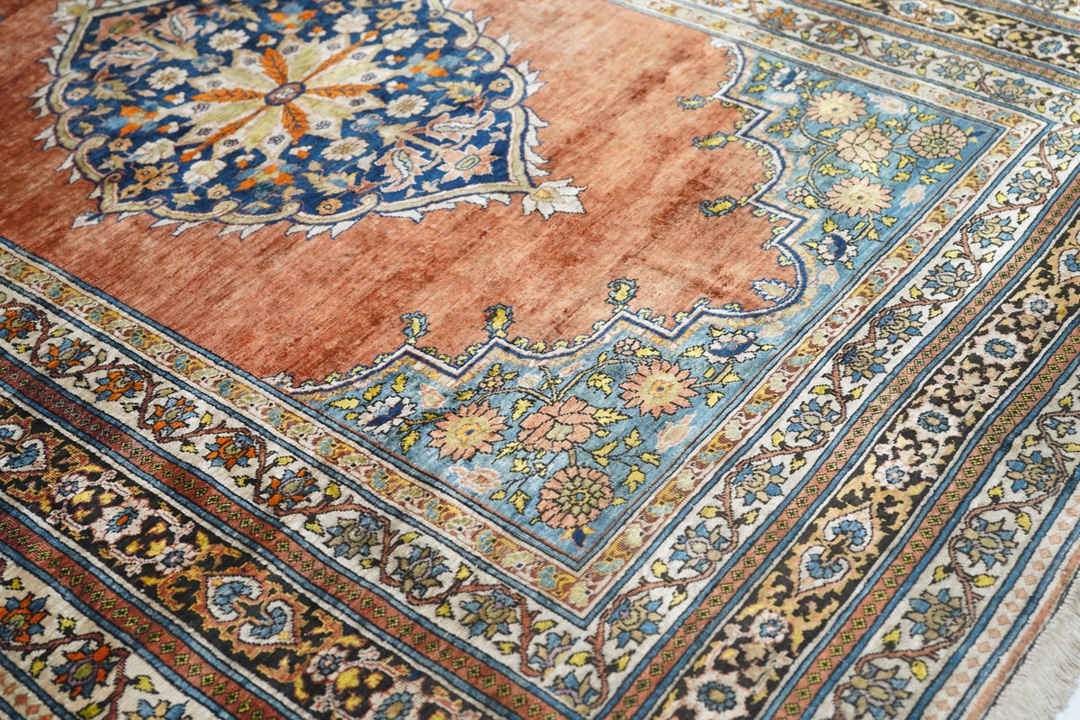 Antique Silk Rug 4'3'' x 5'5''