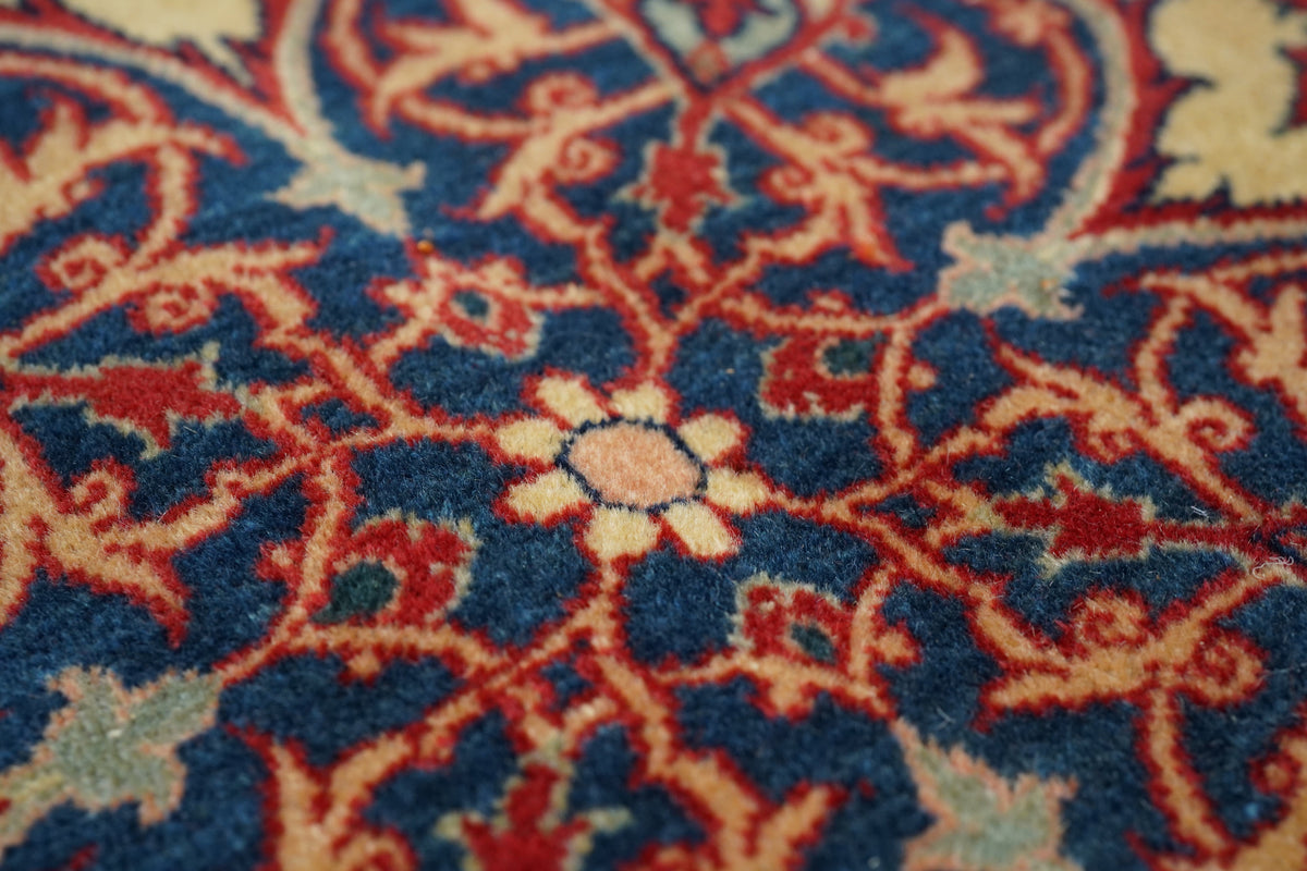 Fine Antique Isfahan Rug 7'7'' x 10'11''