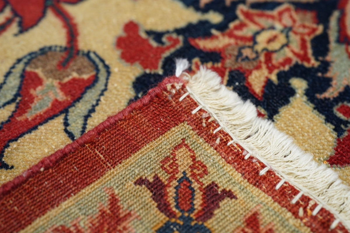 Fine Antique Isfahan Rug 7'7'' x 10'11''