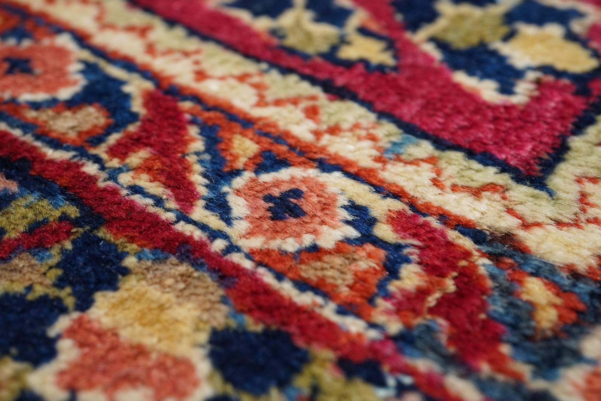 Antique Sarouk Rug 9'1'' x 12'0''