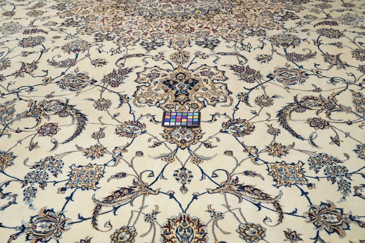 Vintage Nain Rug 12'9'' x 19'10''