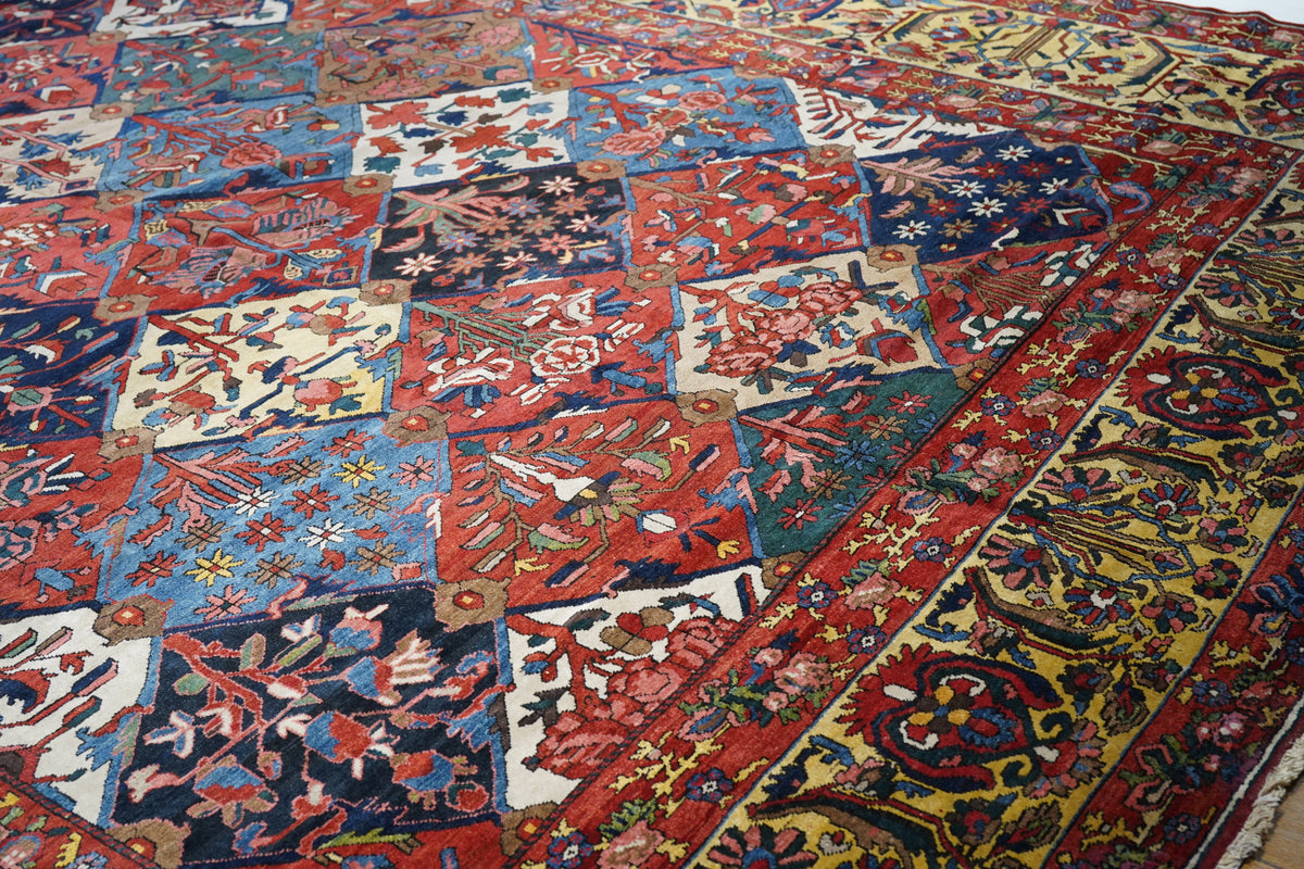 Fine Vintage Bakhtiari Rug 12'10'' x 18'8''