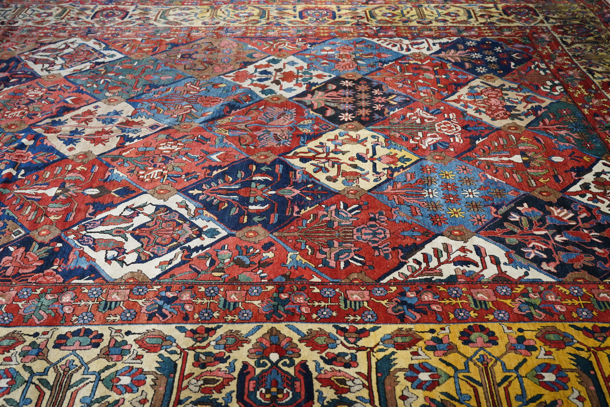 Fine Vintage Bakhtiari Rug 12'10'' x 18'8''
