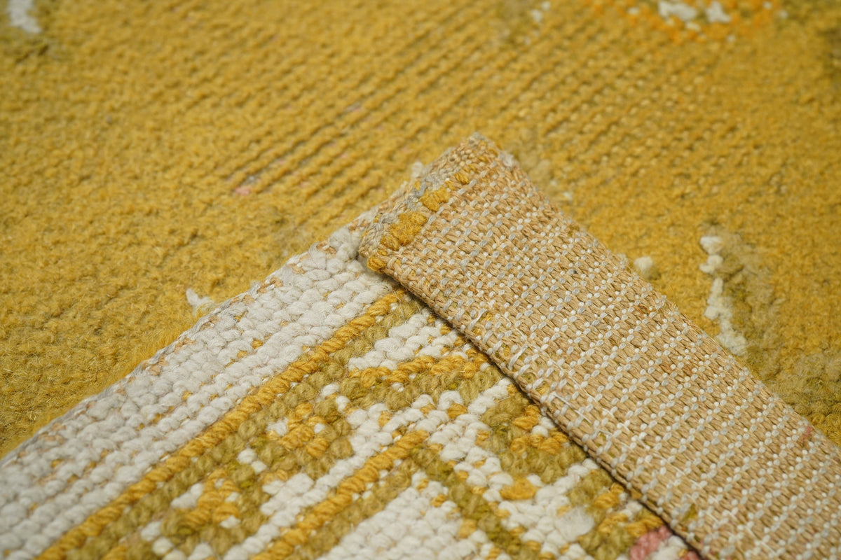 Vintage Savonnerie Rug 4'7'' x 6'6''