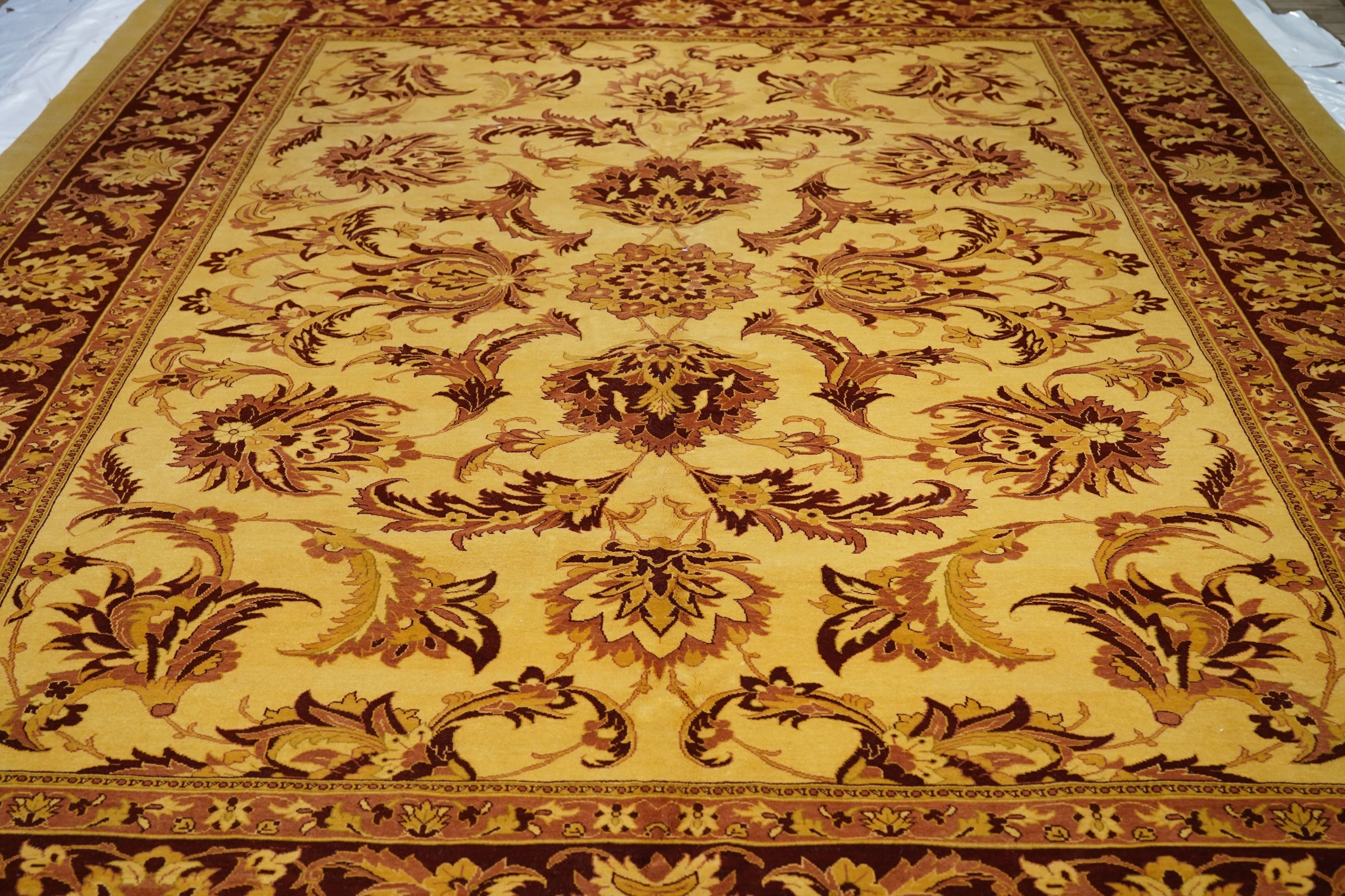 Tabriz Rug 9'11'' x 13'7''