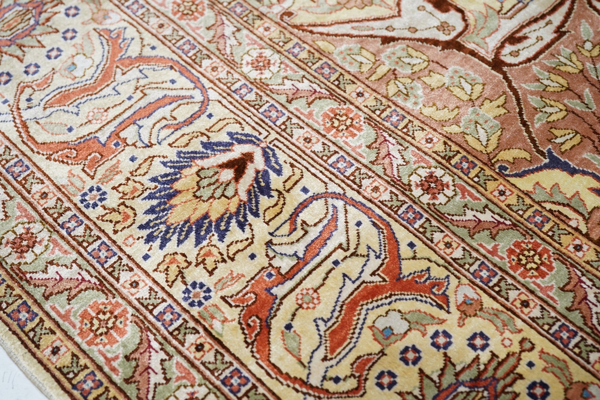 Extremely Fine Vintage Silk Turkish Herekeh Rug 6'5'' x 9'6''