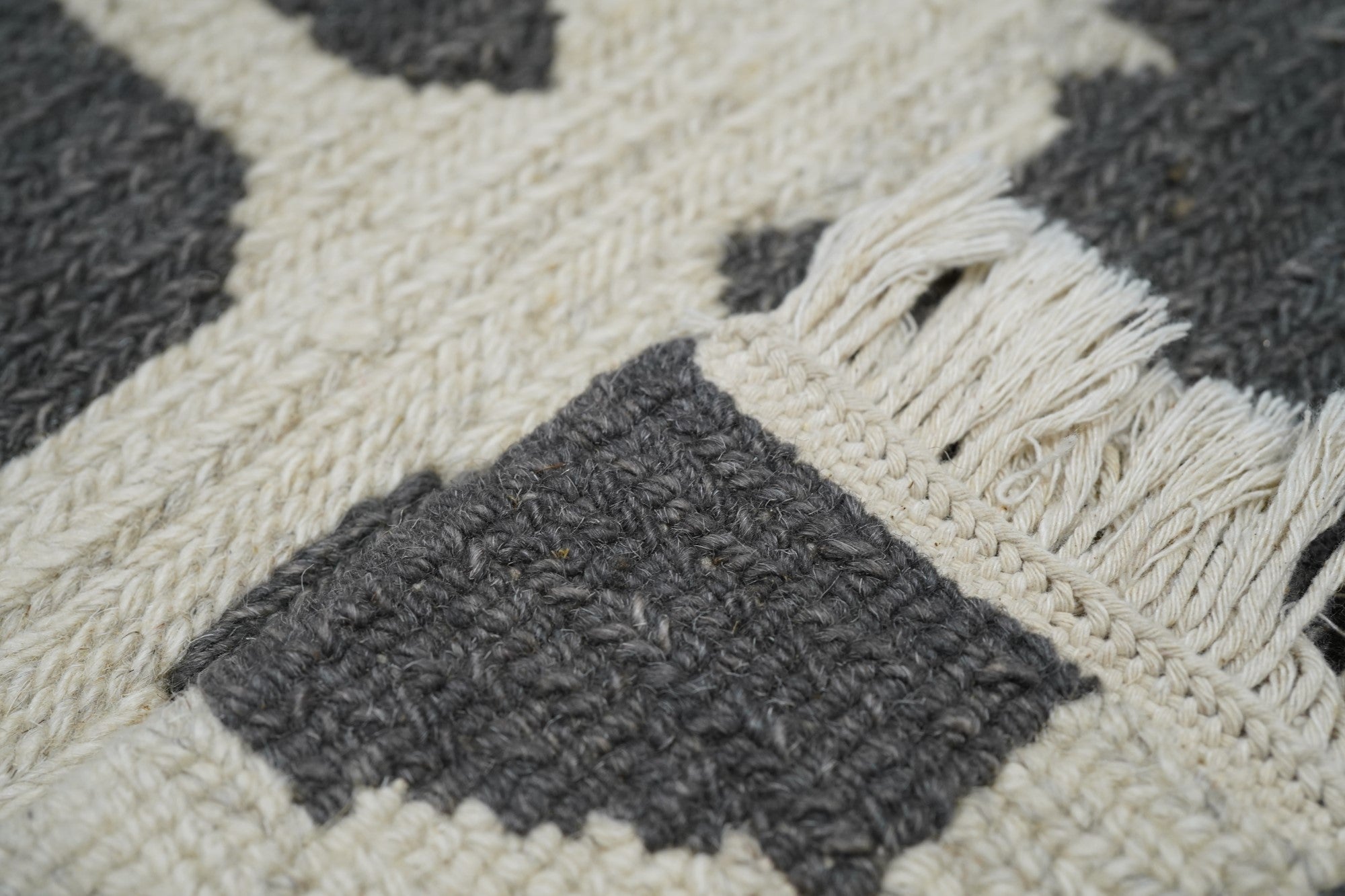 Sumak Manchoria Rug 6'0" x 9'0"
