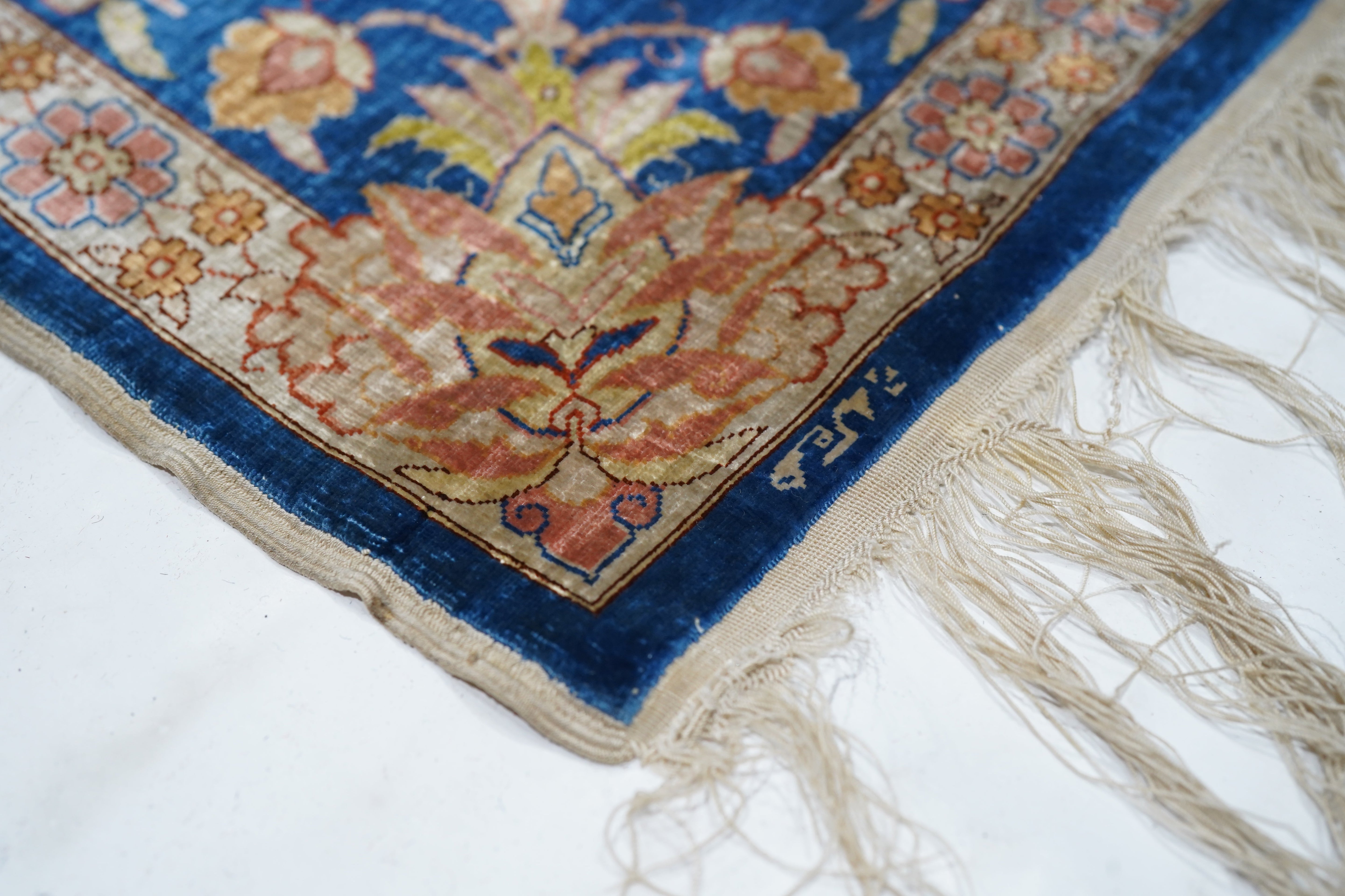 Extremely Fine Antique Silk Hereke Rug Signed by the Master Weaver 2'6'' x 4'1''