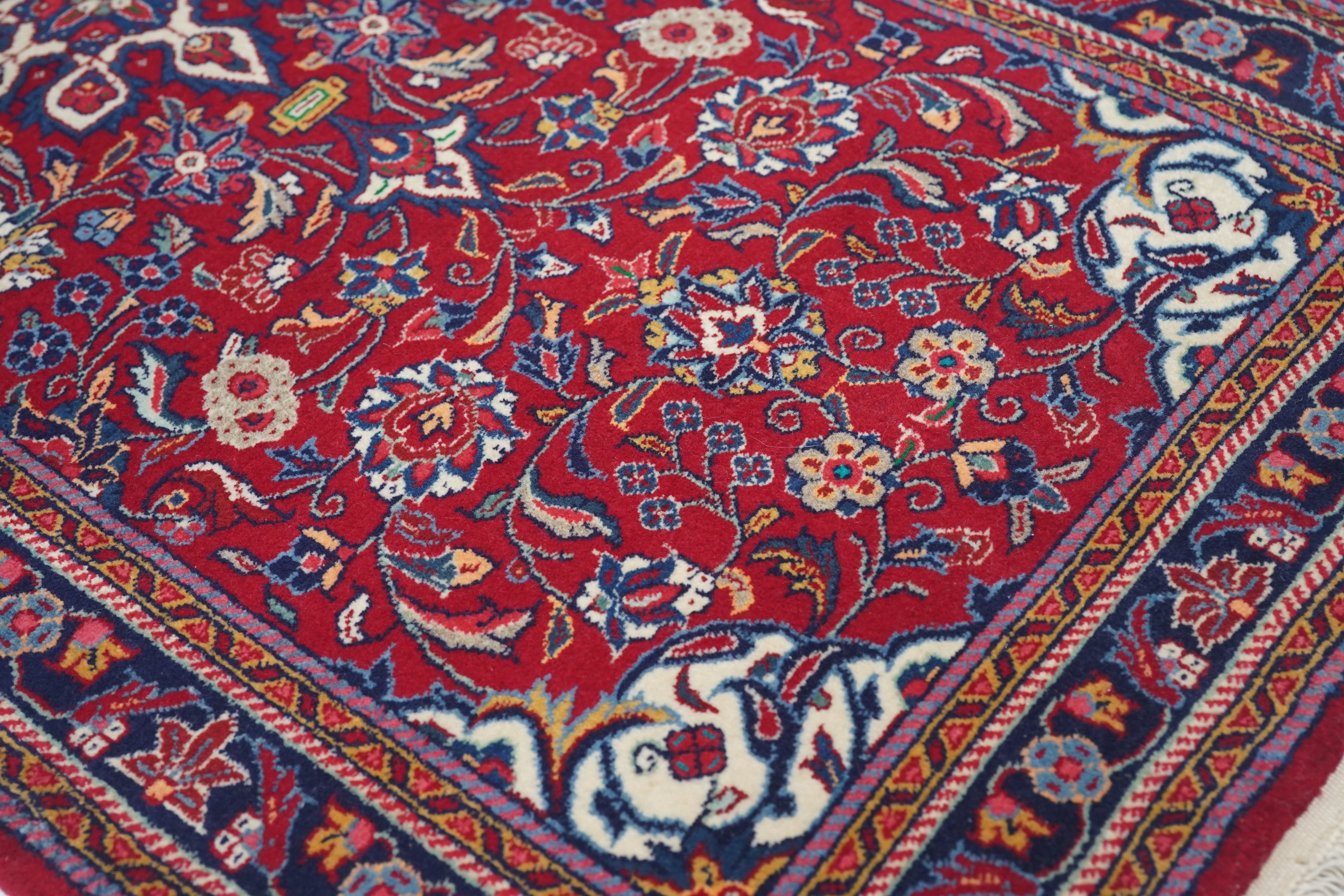 Fine Vintage Farahan Sarouk Rug 2'3'' x 4'6''