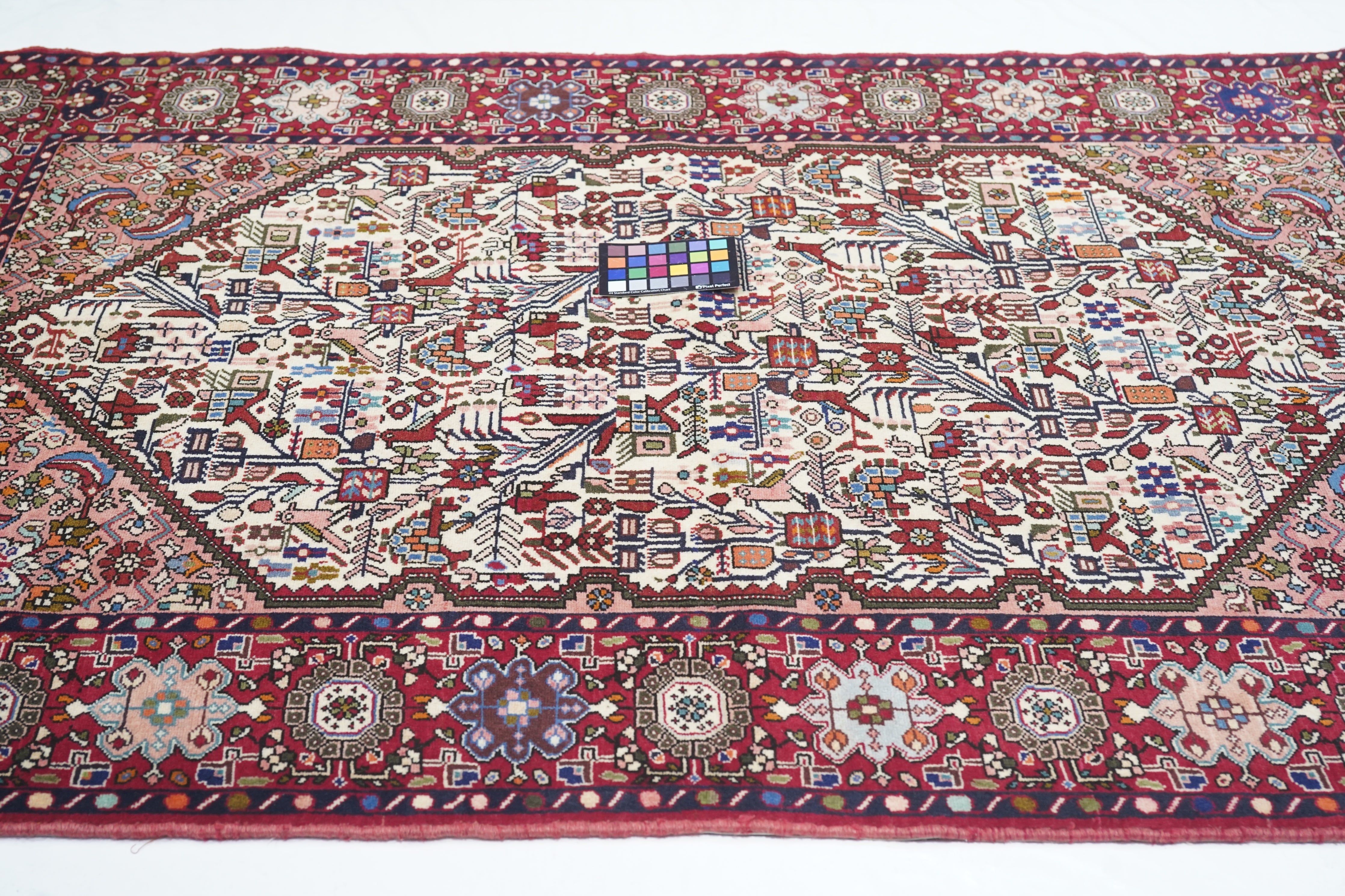 Fine Quashkai Rug 4'3'' x 6'5''