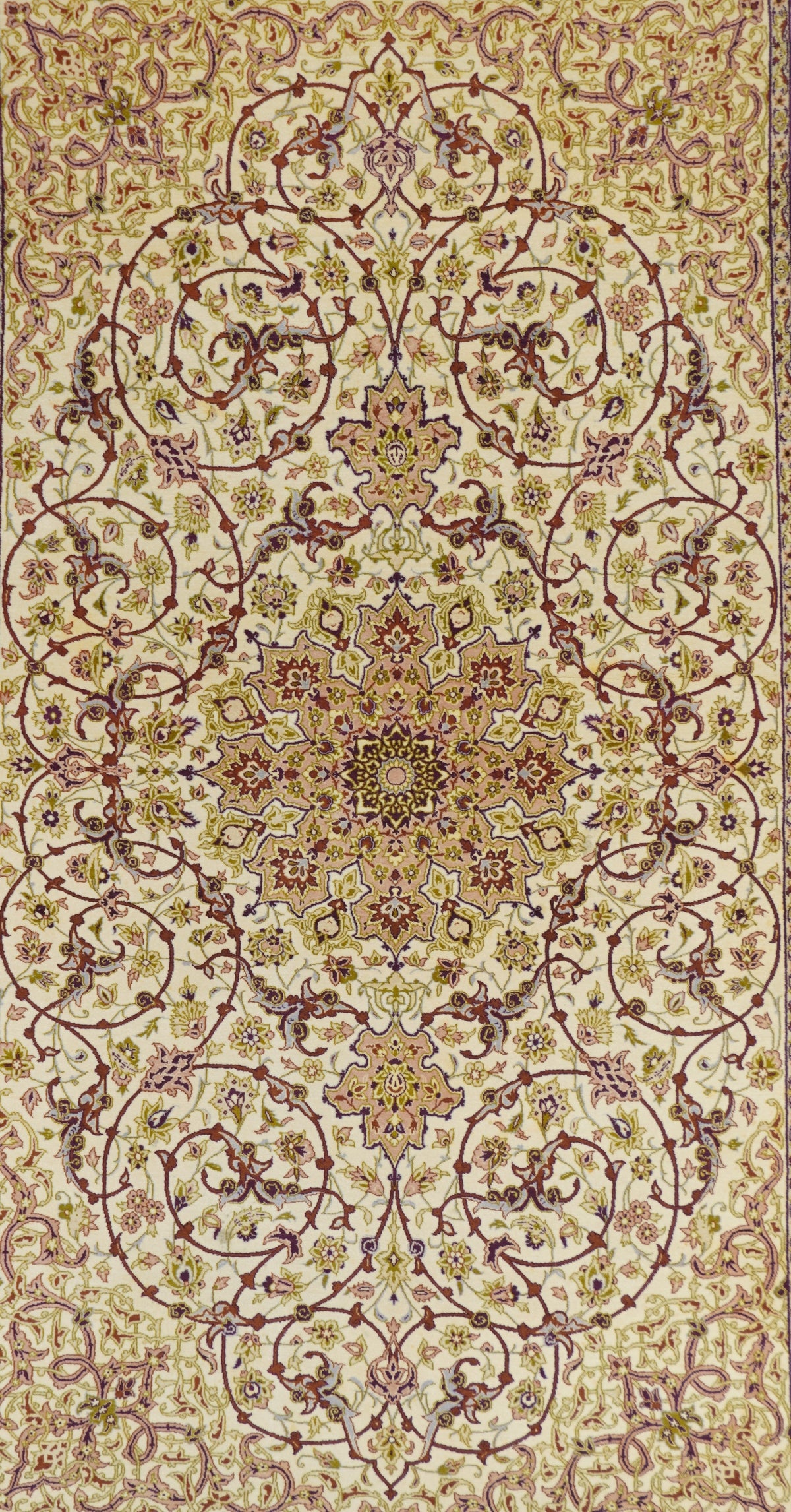 Extremely Fine Isfahan Wool and Silk. Signed Saraf Mamoury Rug 4'10'' x 7'9''
